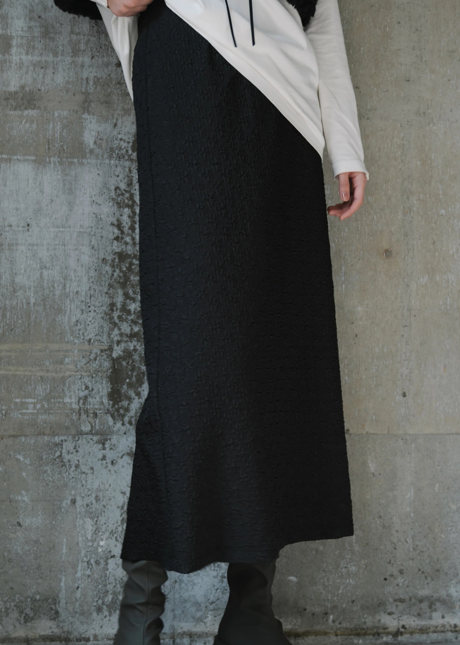 back slit jacquard tight SK