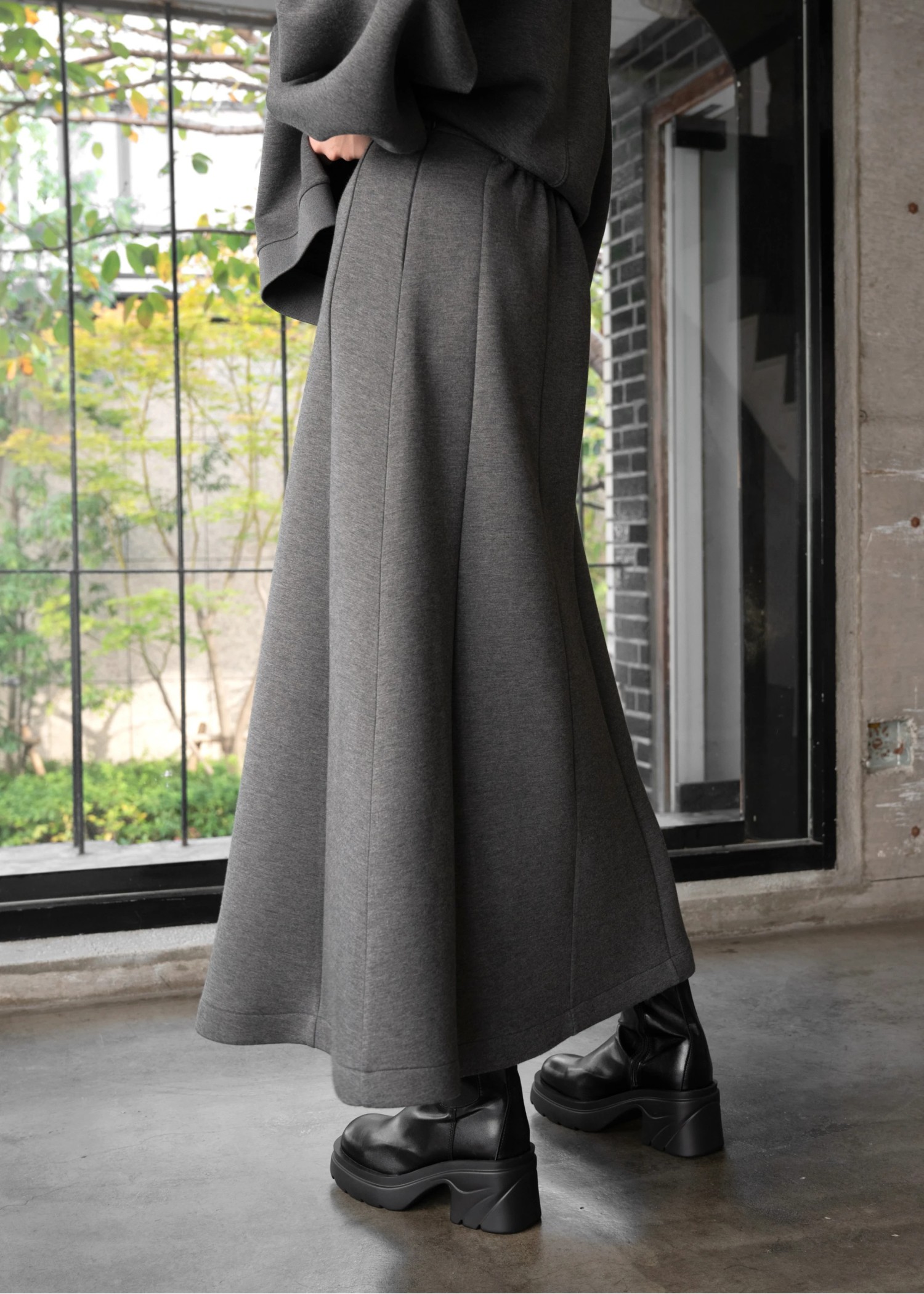 panel flare ponte double knit cutsew SK