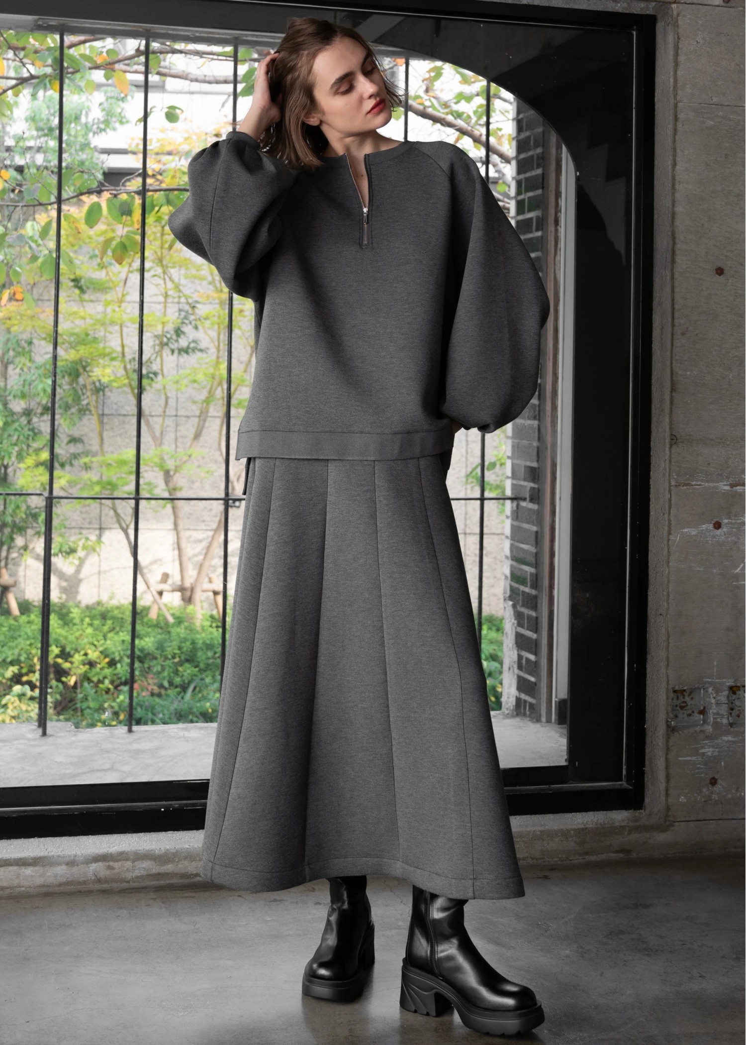 panel flare ponte double knit cutsew SK