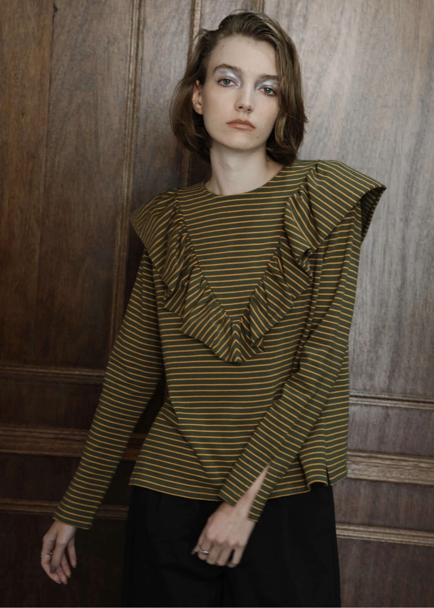 frill border cut and sew tops