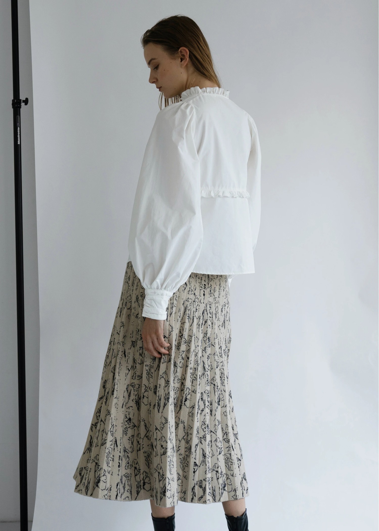 gather point frill transition BL