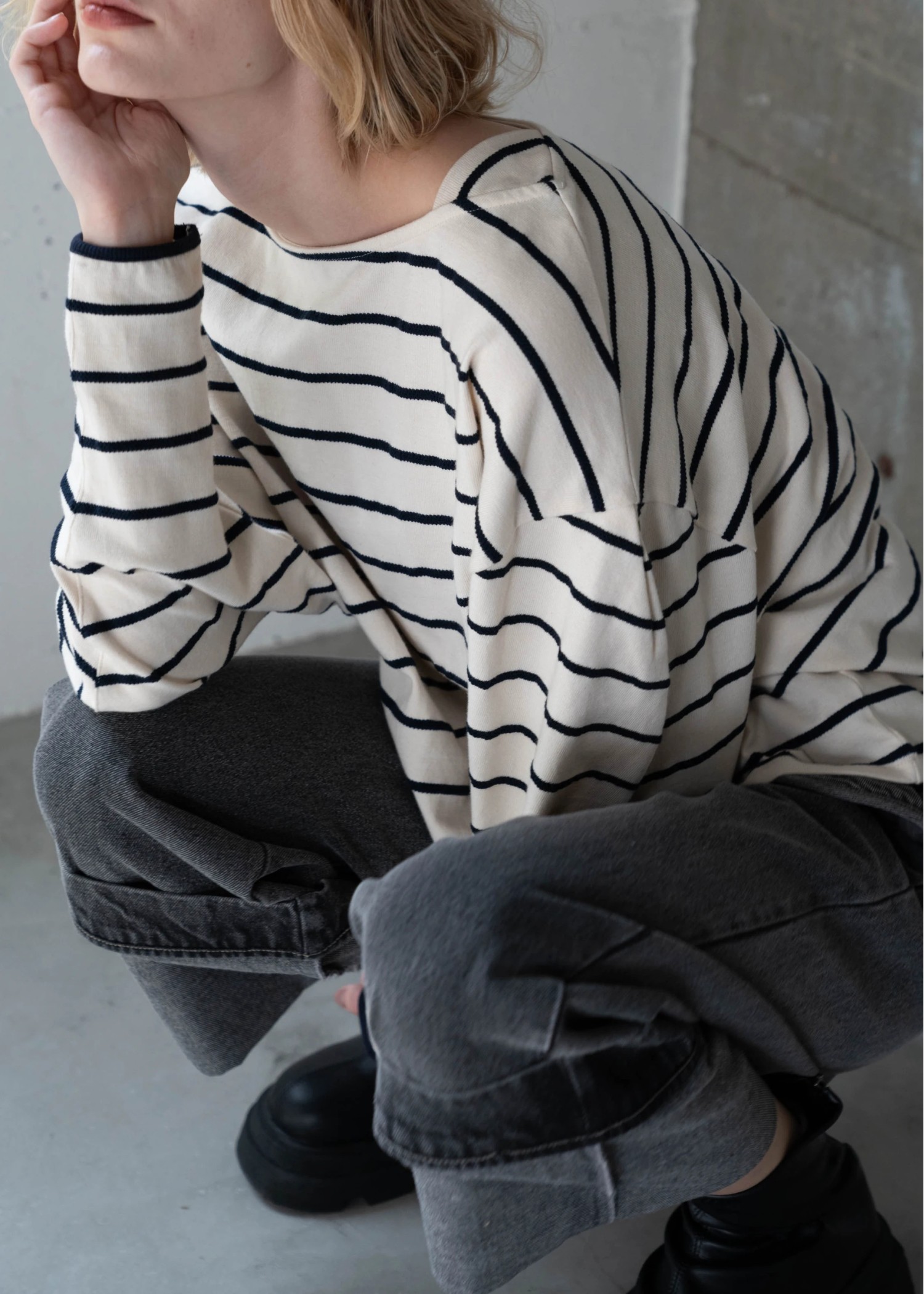 border boat neck volume sleeve tops