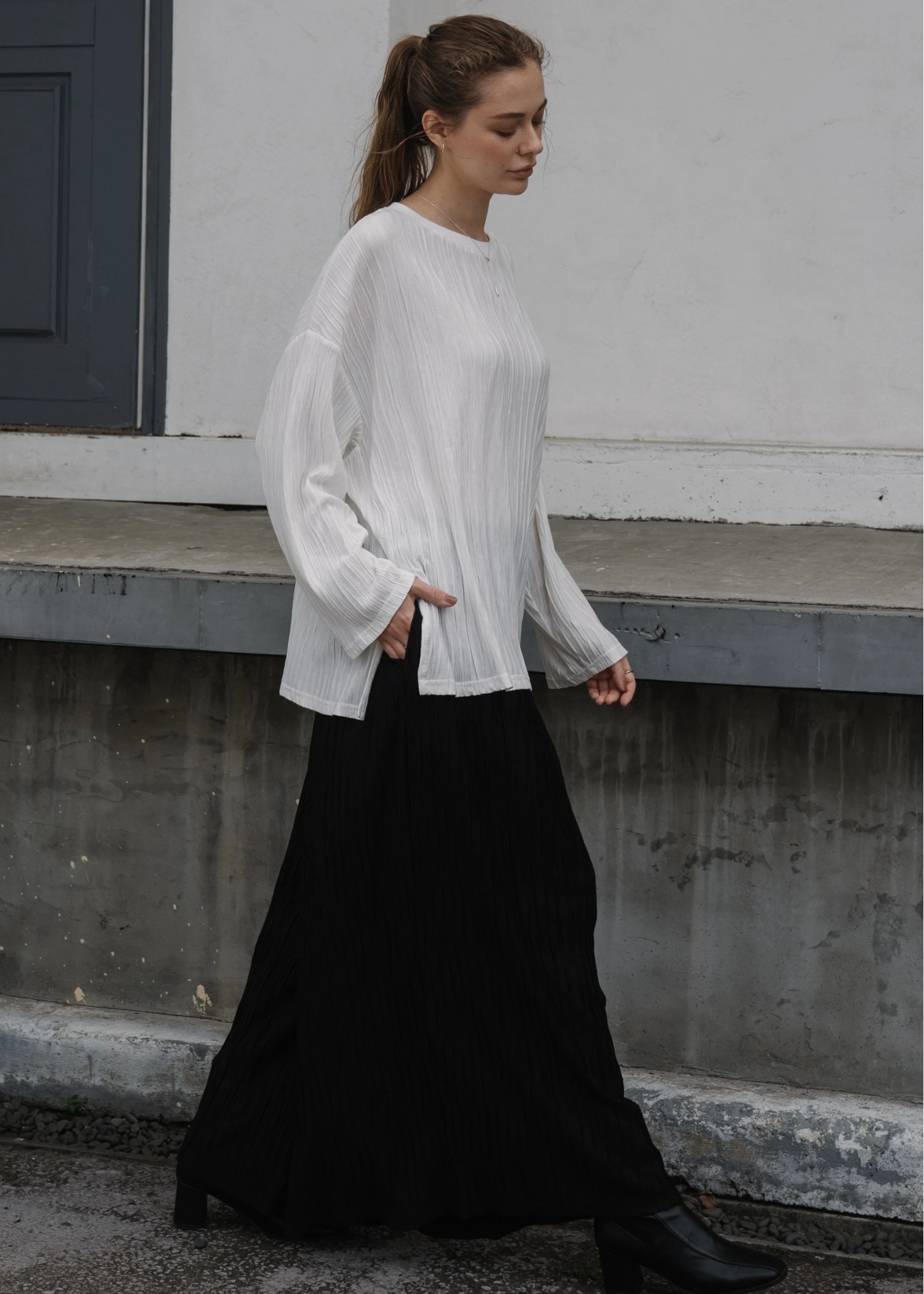 side cut pleats generous long T