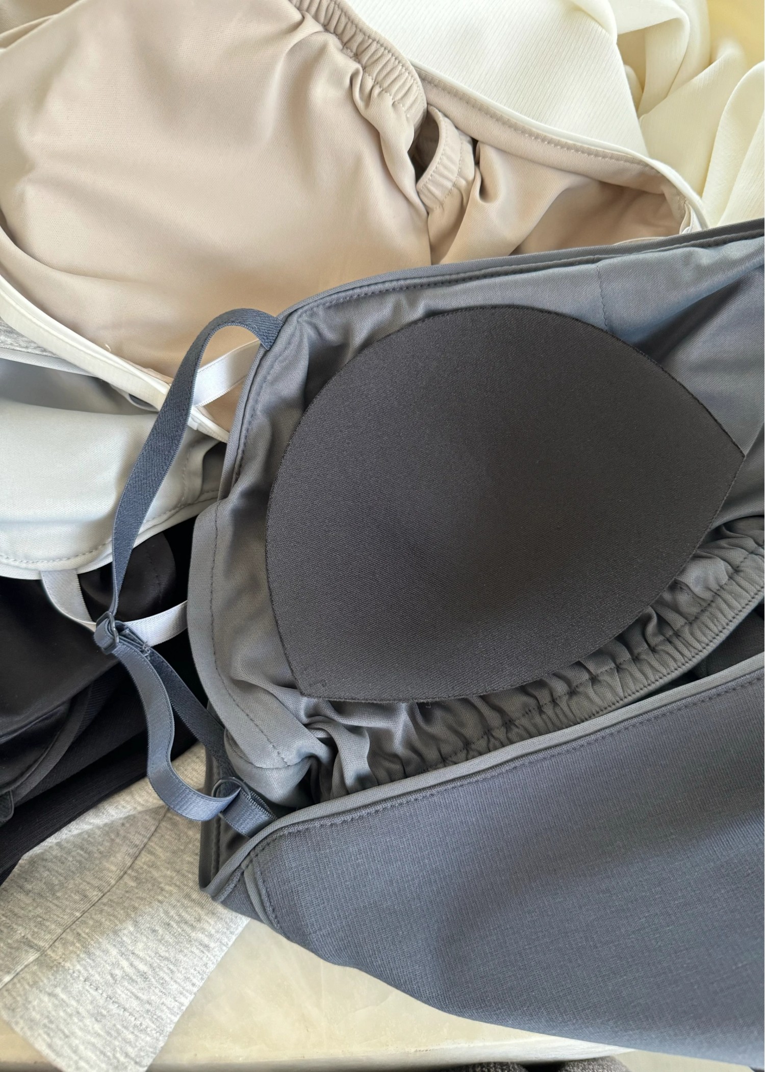 square neckline cup in cami OP