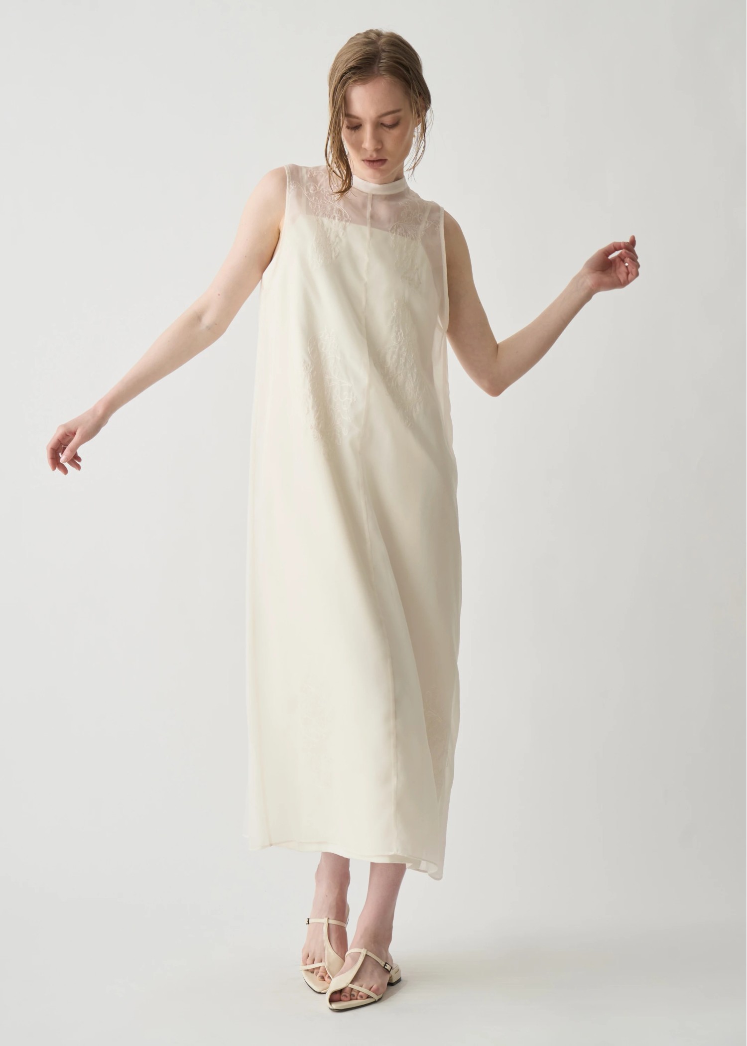 embroidery flower sheer no sleeve OP