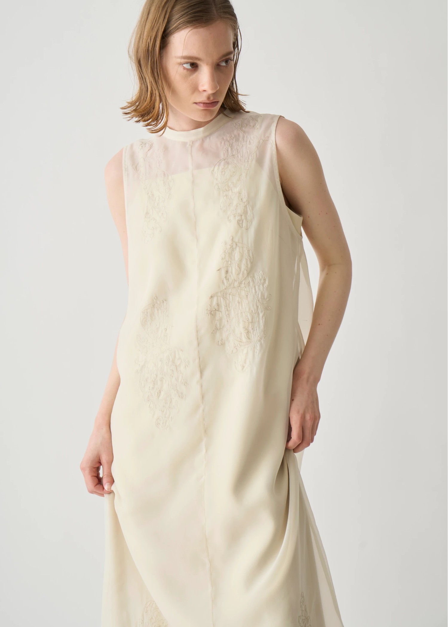 embroidery flower sheer no sleeve OP