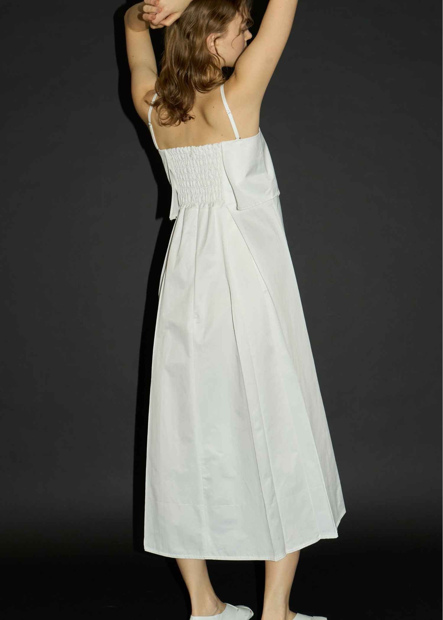 thick box pleats bare OP