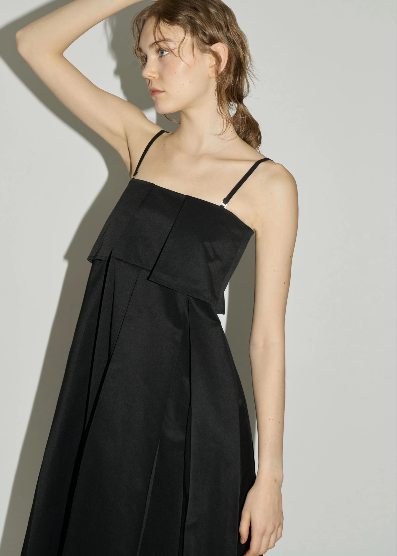 thick box pleats bare OP