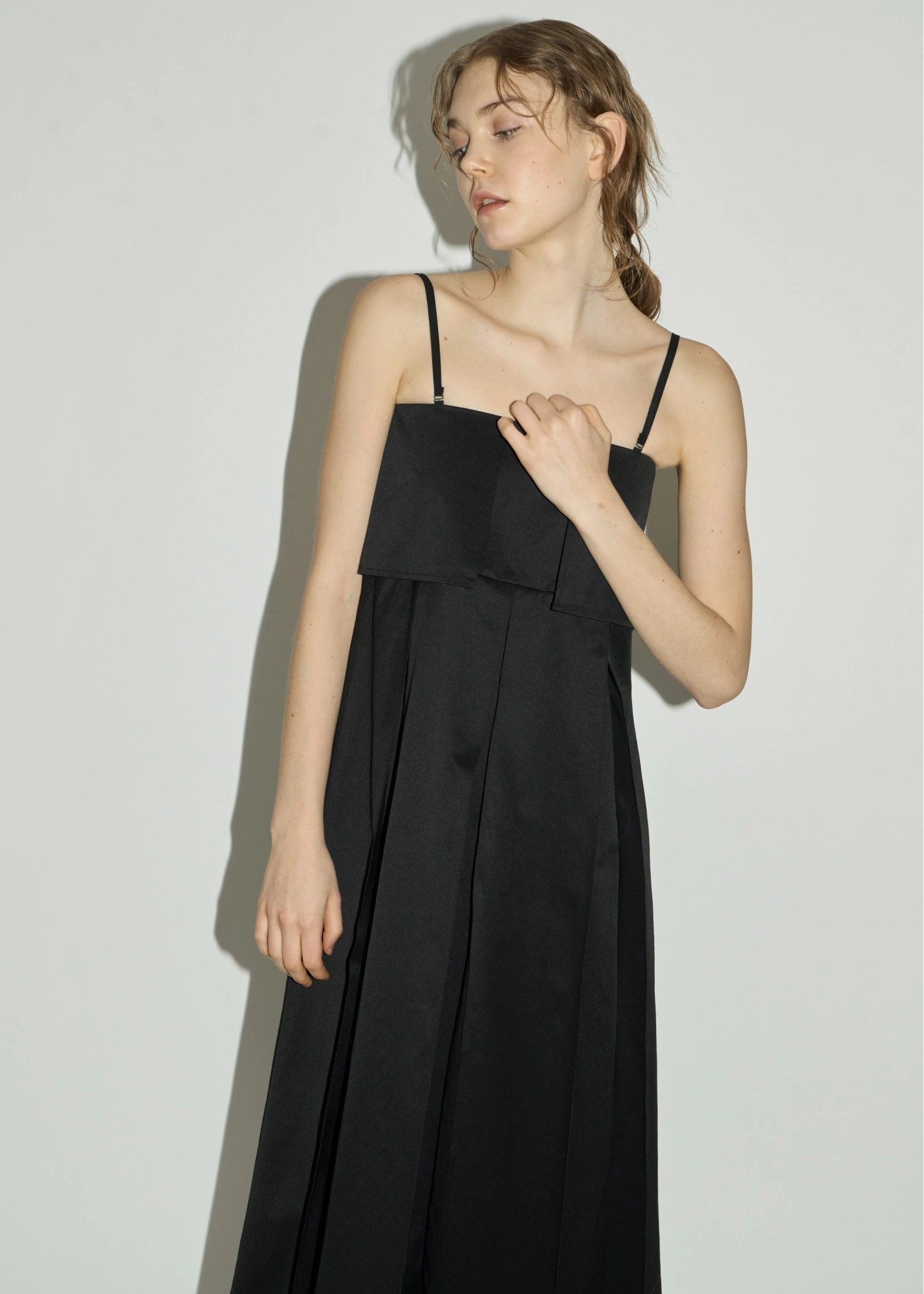 thick box pleats bare OP