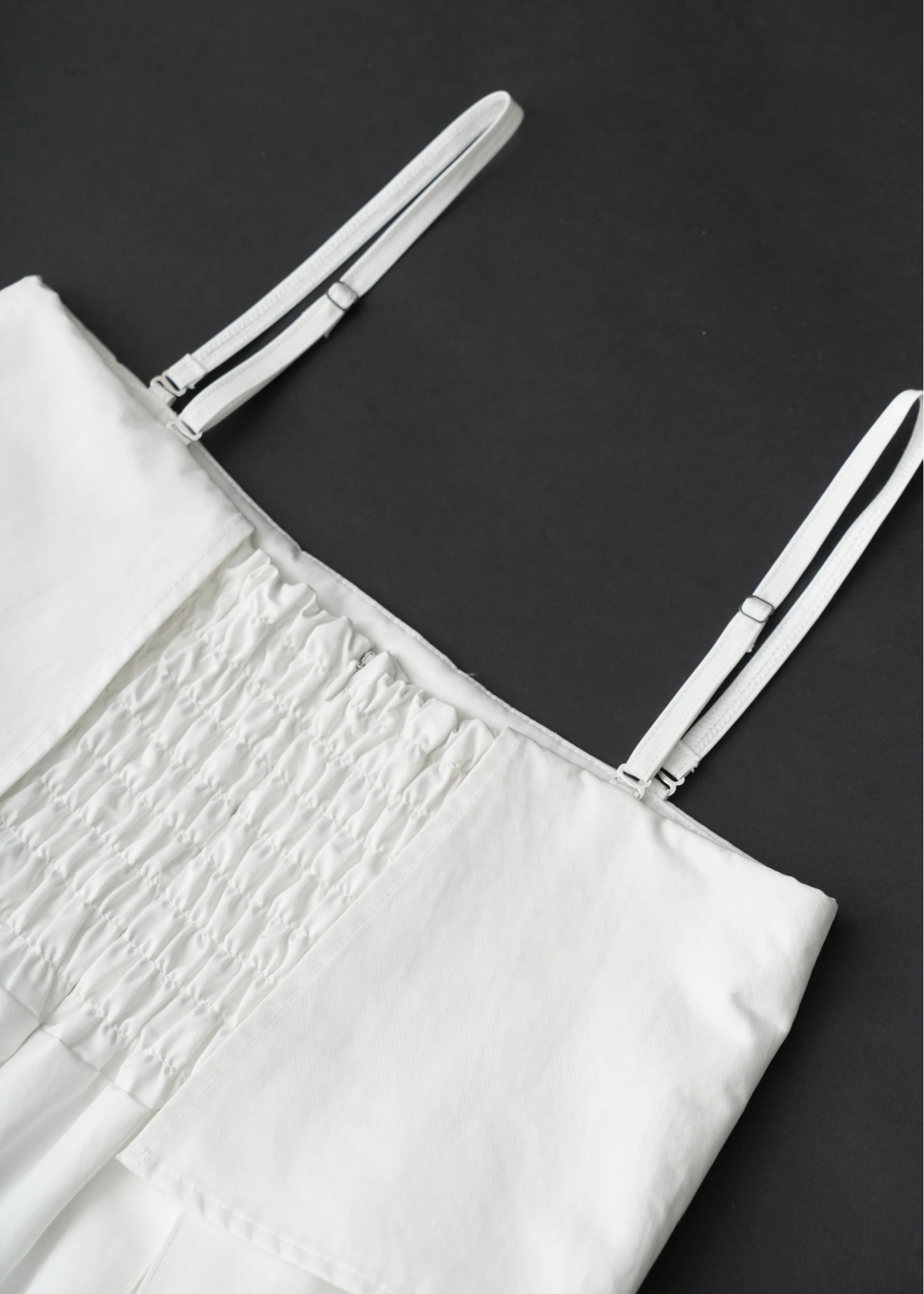 thick box pleats bare OP