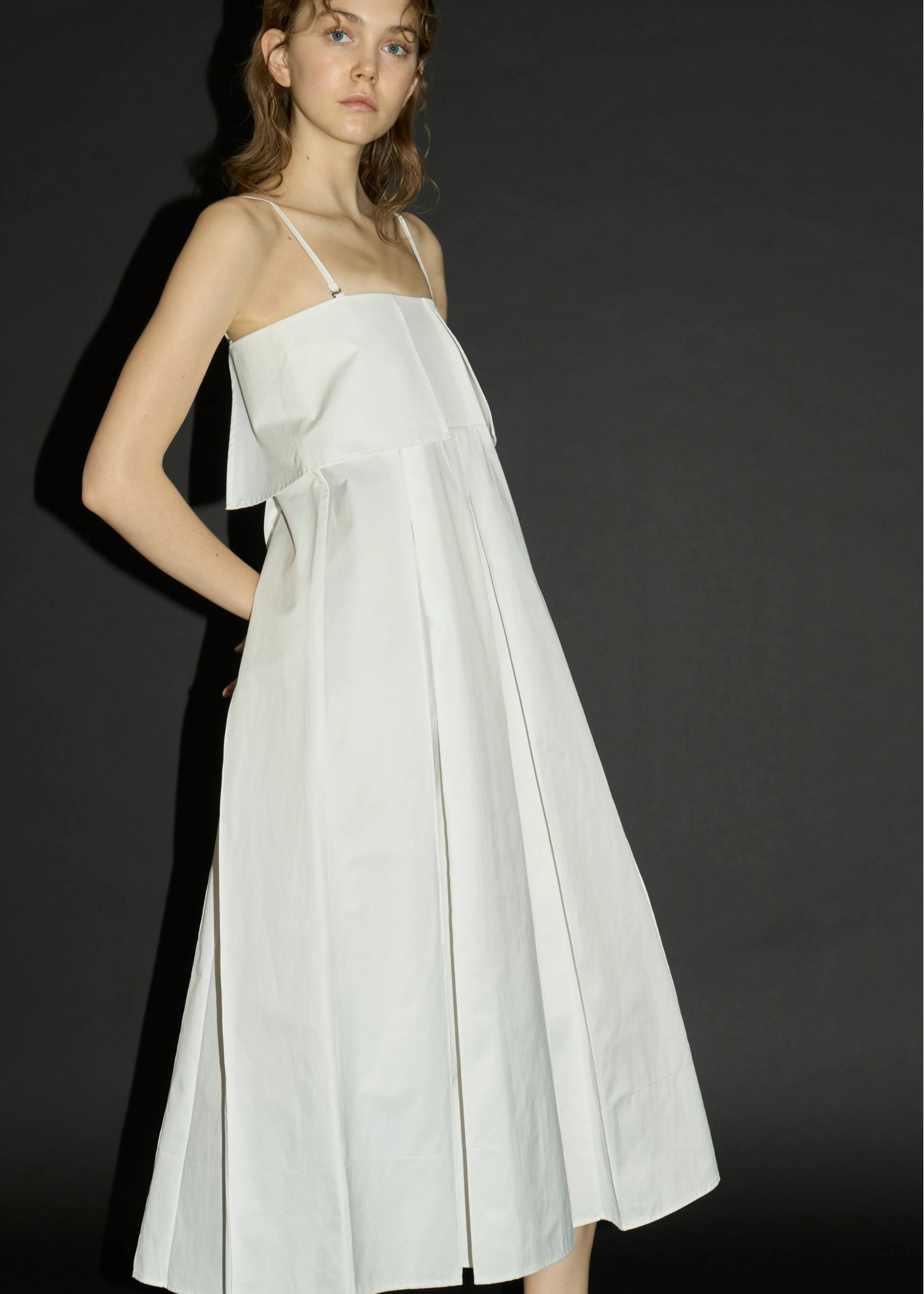 thick box pleats bare OP