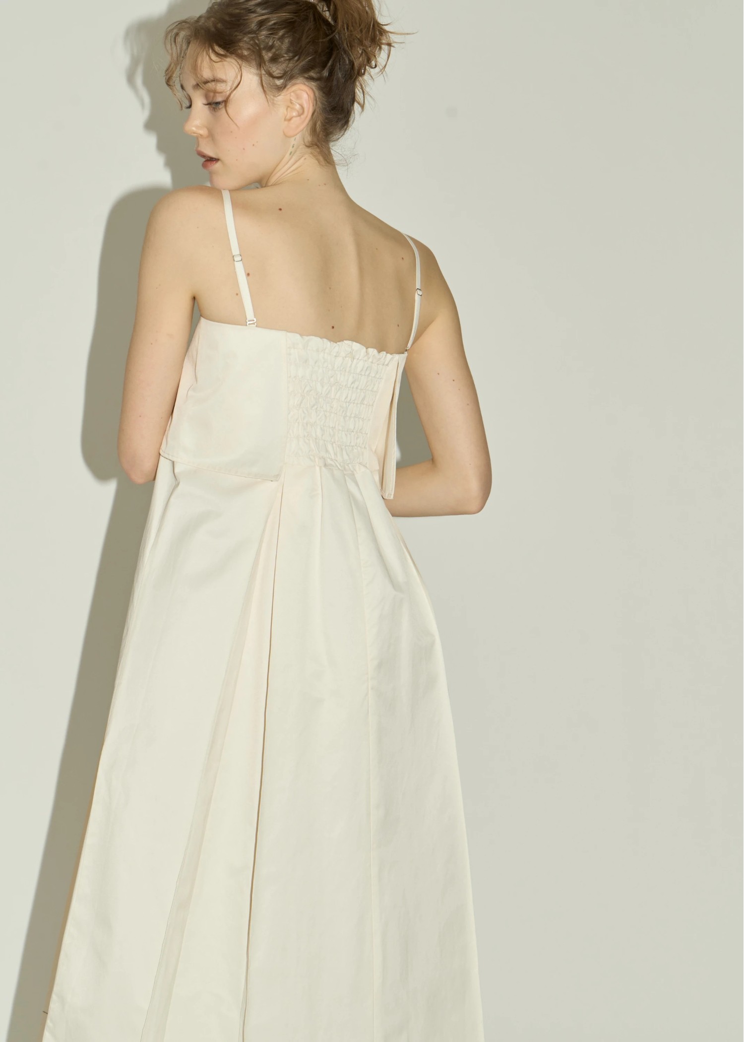 thick box pleats bare OP