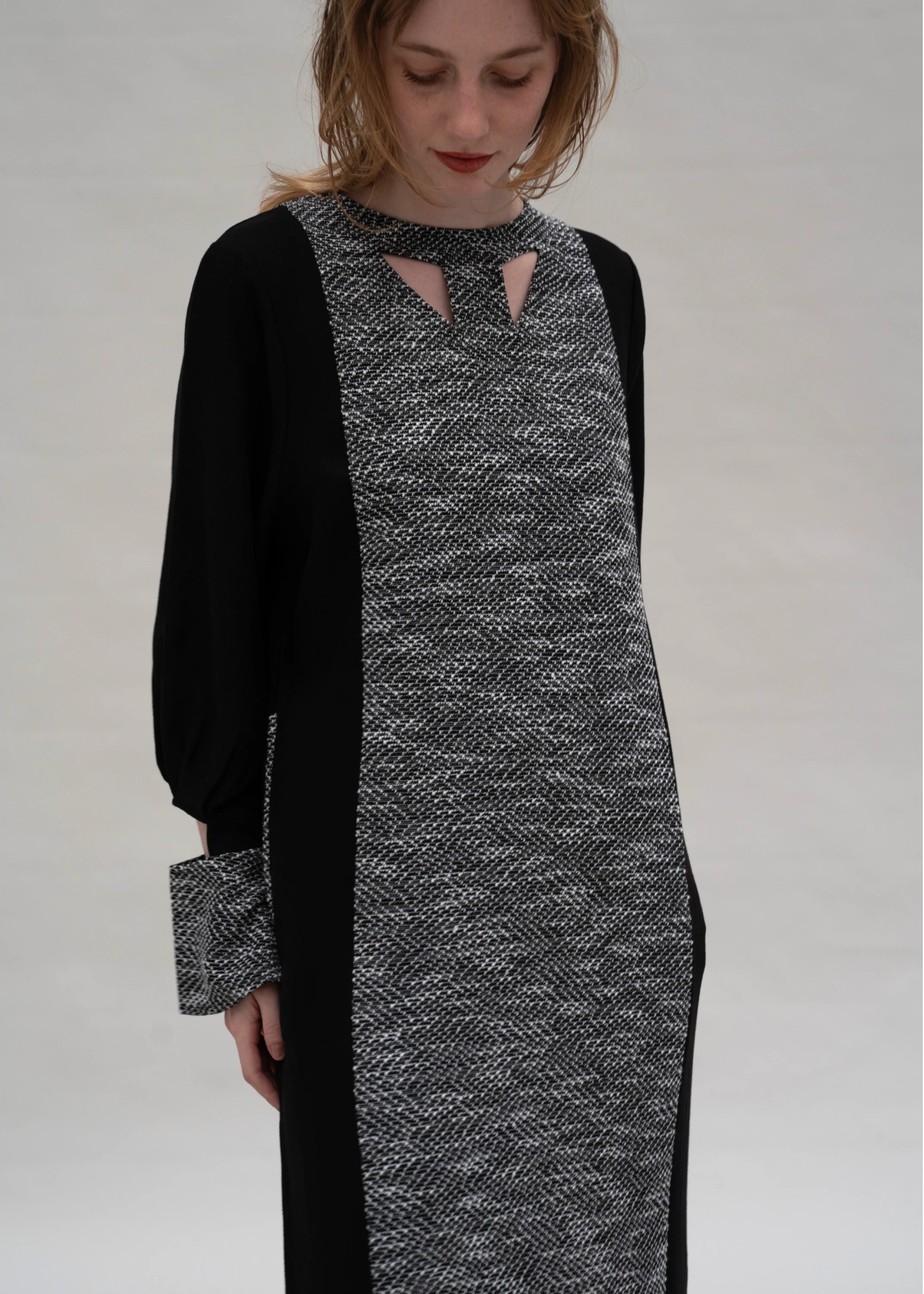 hollow out patchwork tweed OP