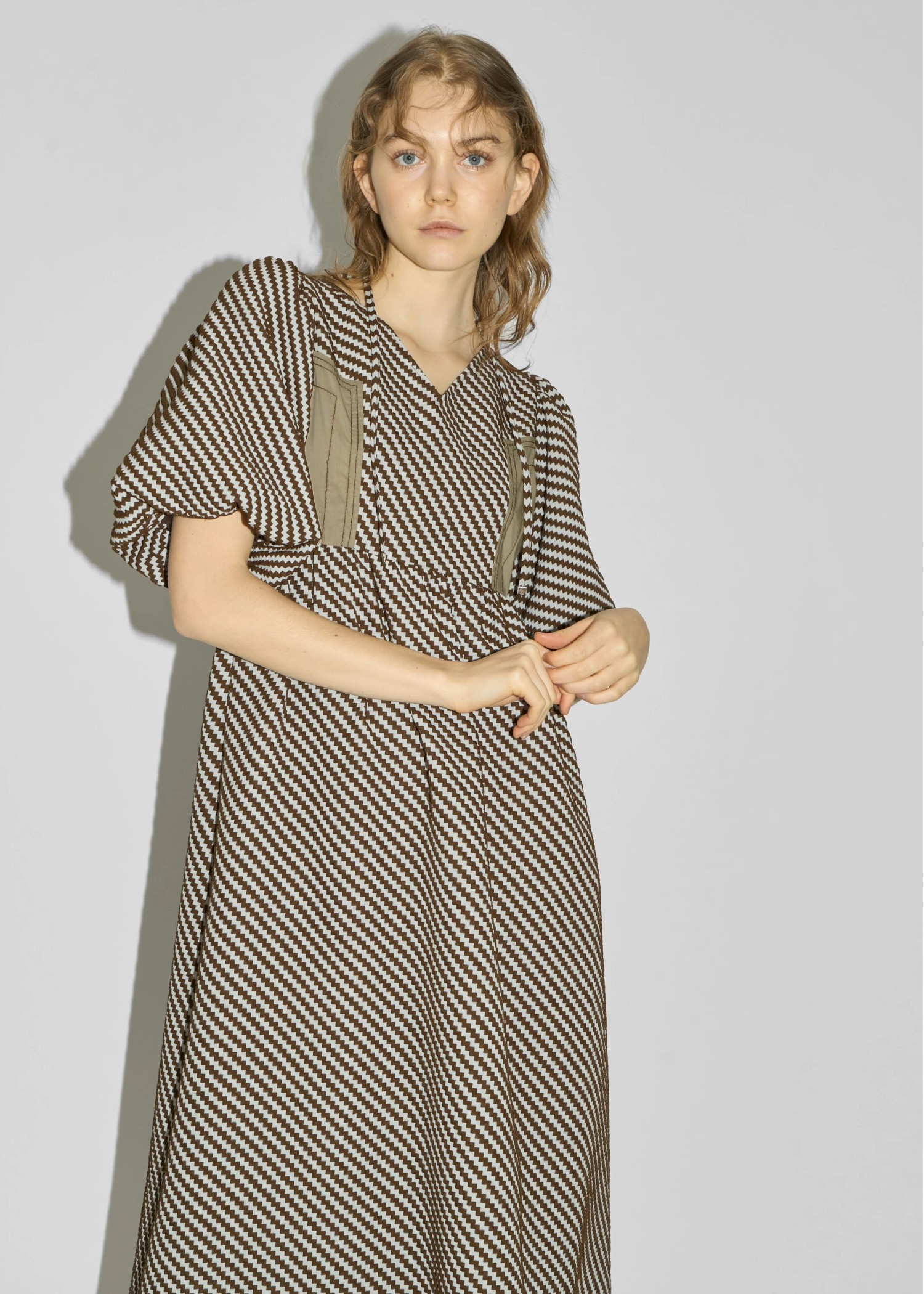 floating jacquard balloon sleeve OP