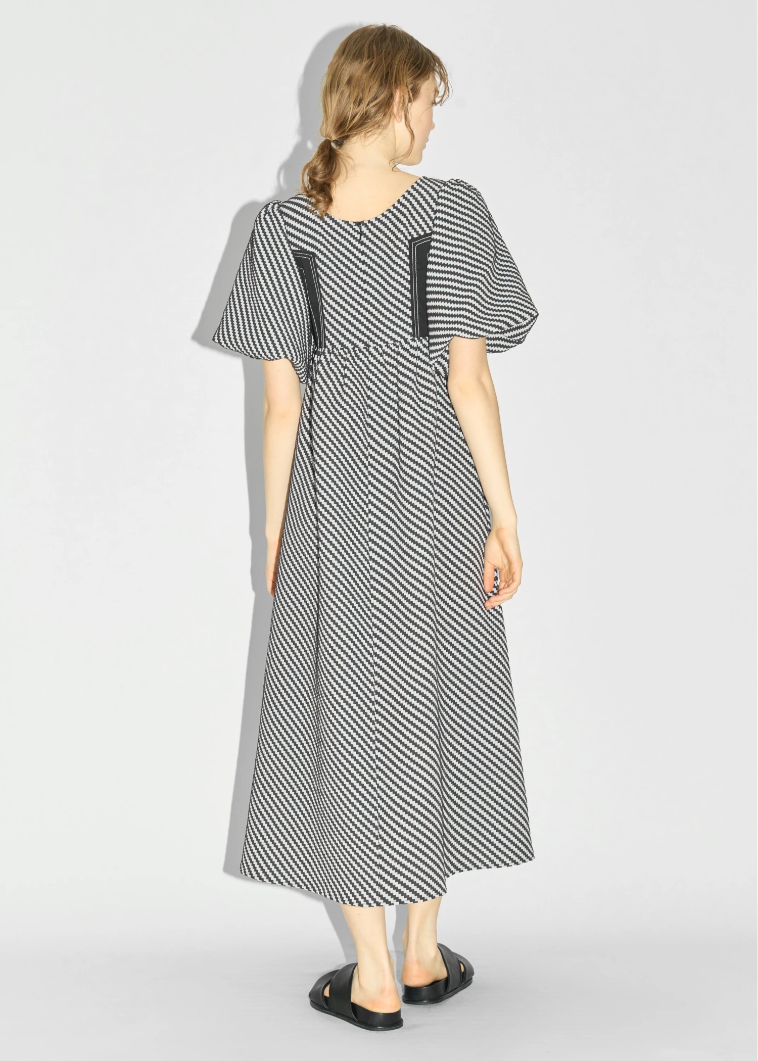 floating jacquard balloon sleeve OP