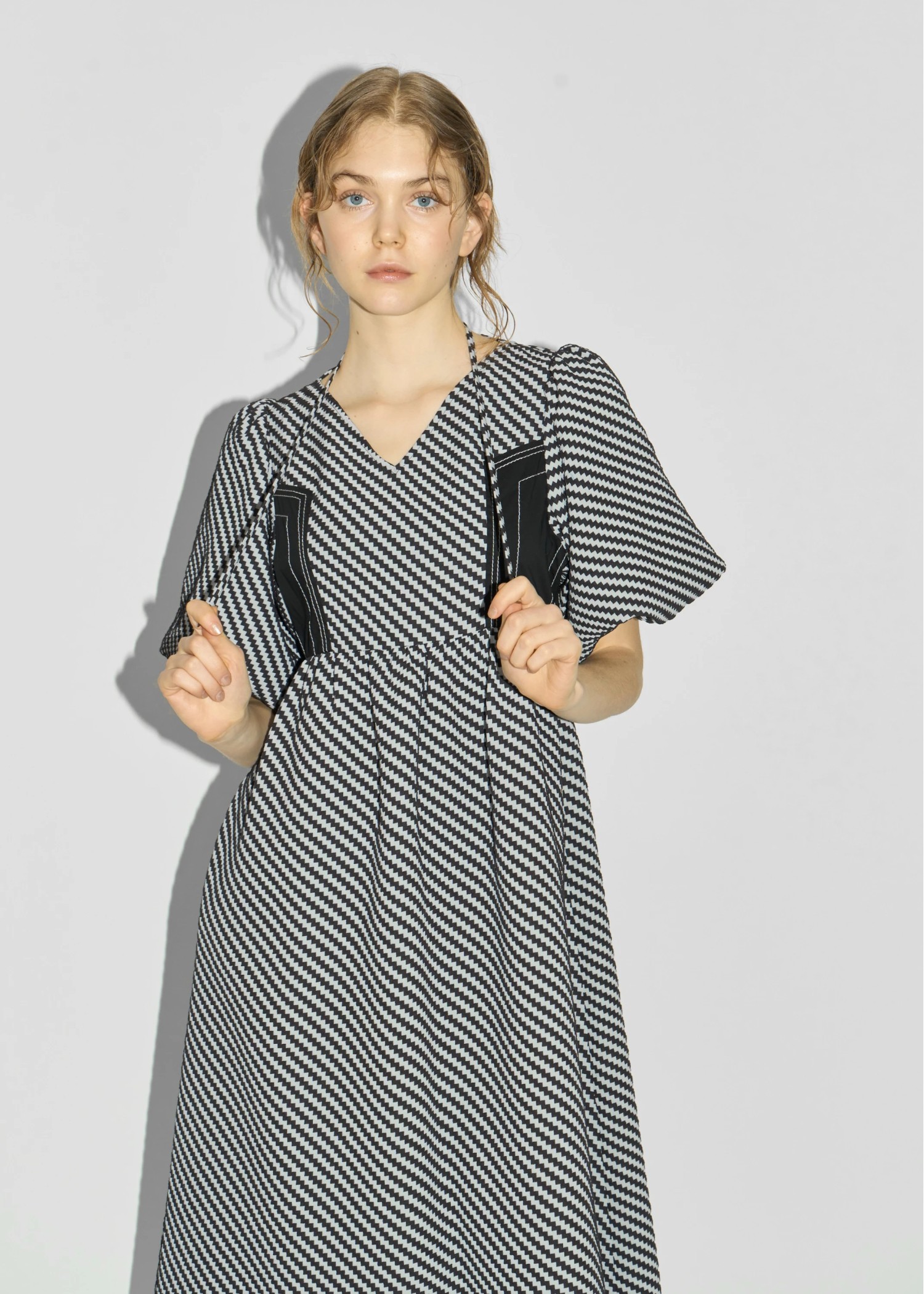 floating jacquard balloon sleeve OP