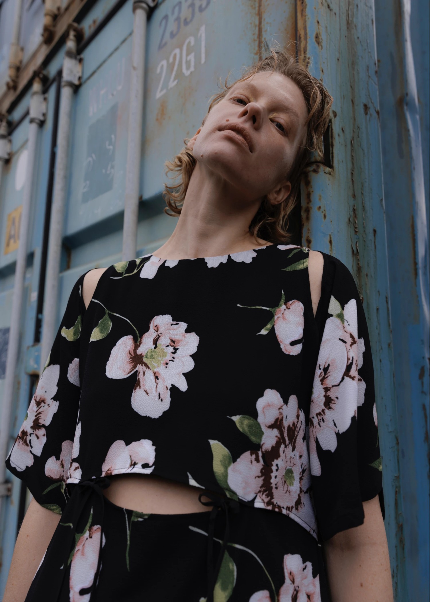 hollow out big flower OP