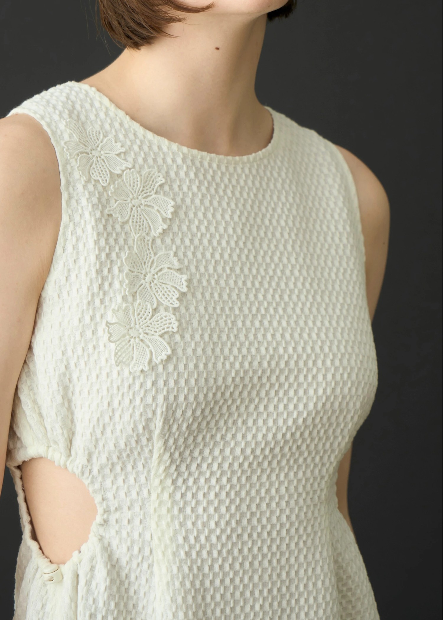 side drawstring open flower motif lace OP