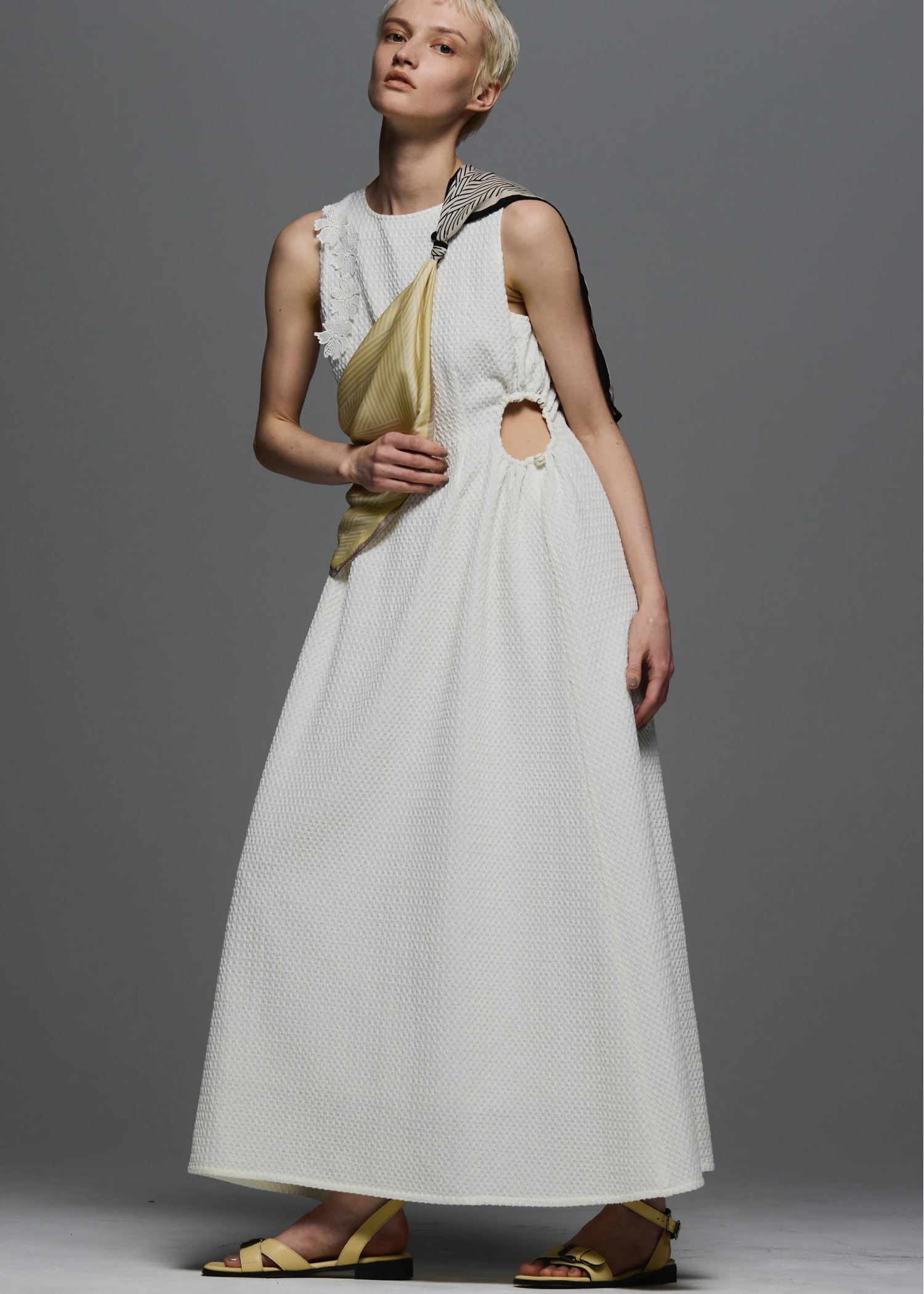 side drawstring open flower motif lace OP