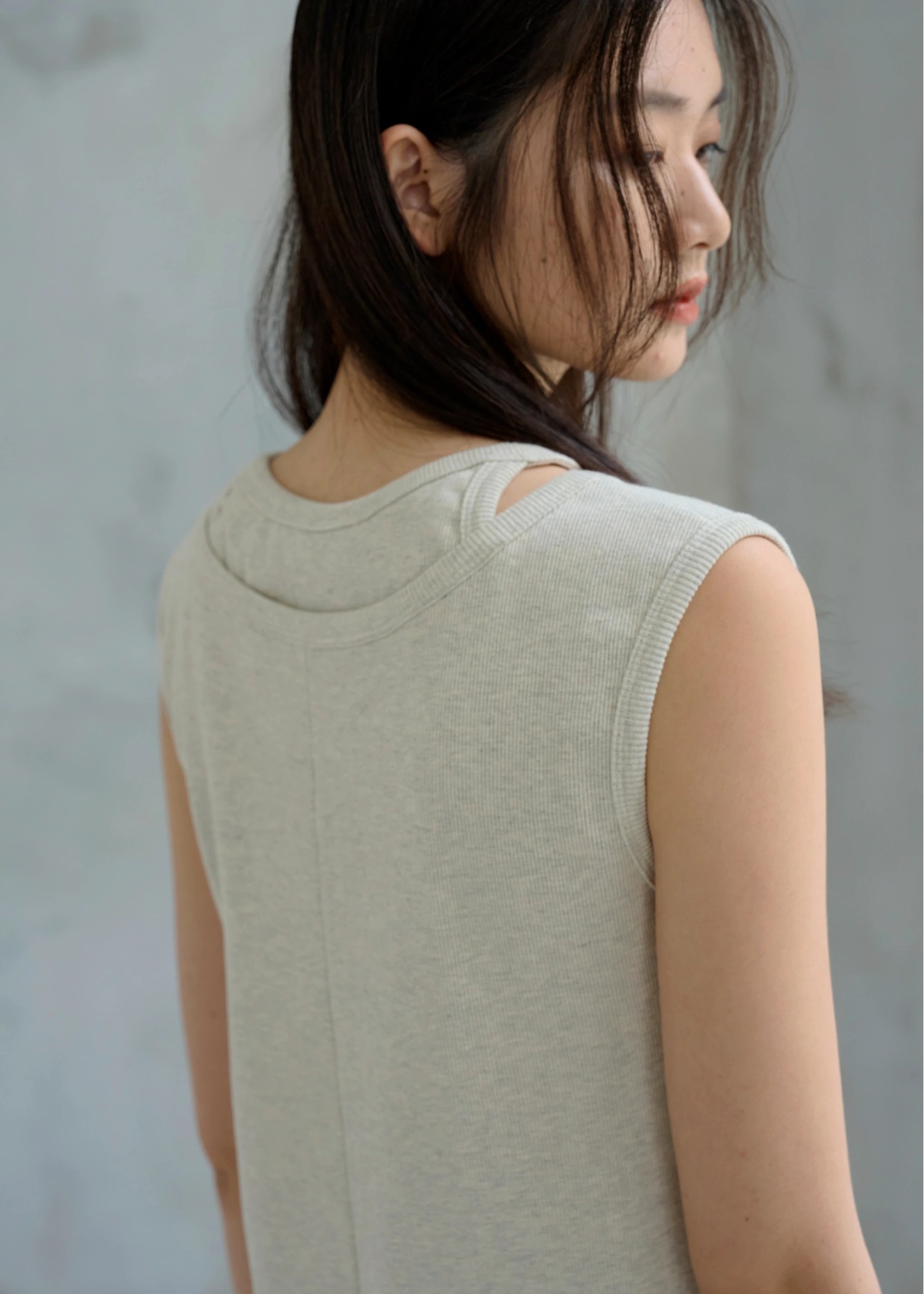 open shoulder layered like rib OP