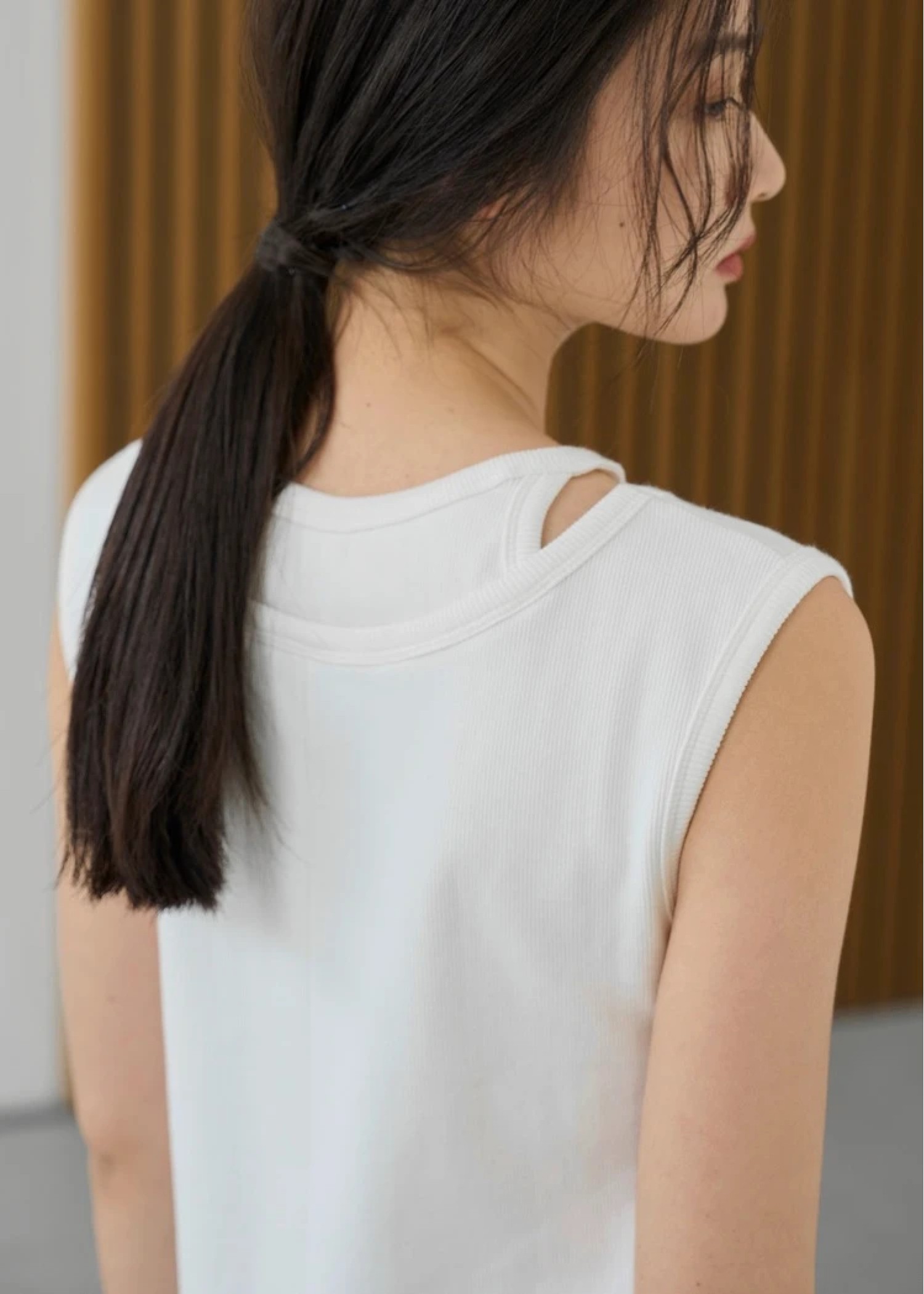 open shoulder layered like rib OP