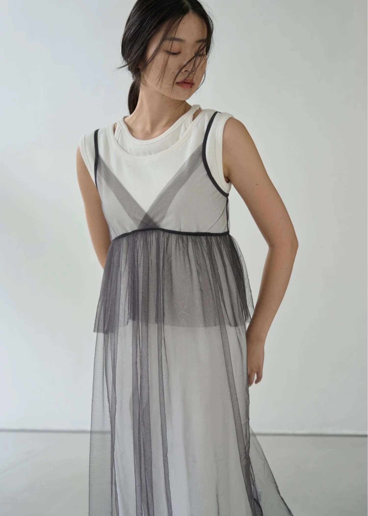 open shoulder layered like rib OP