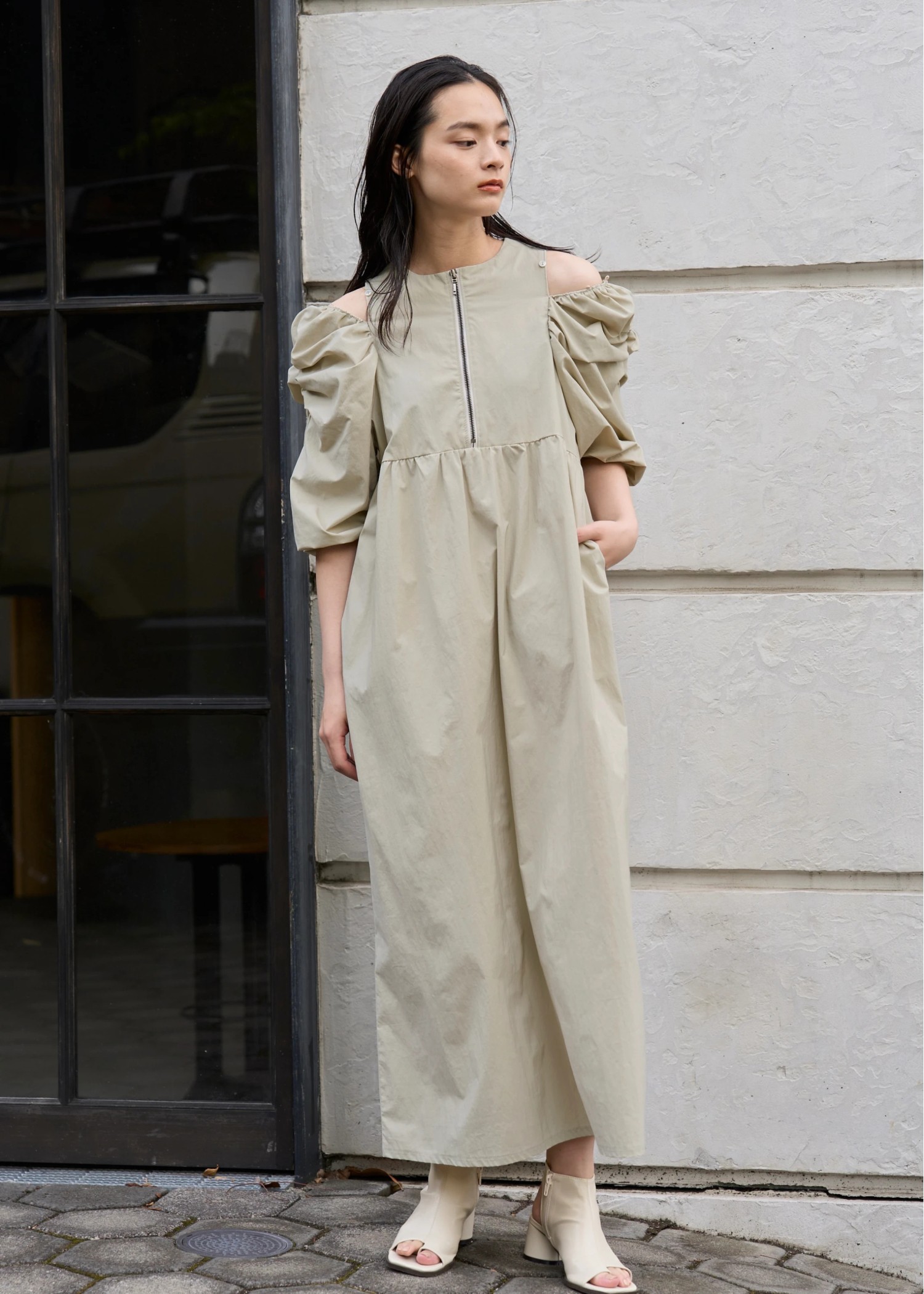 volume gather half sleeve open shoulder OP