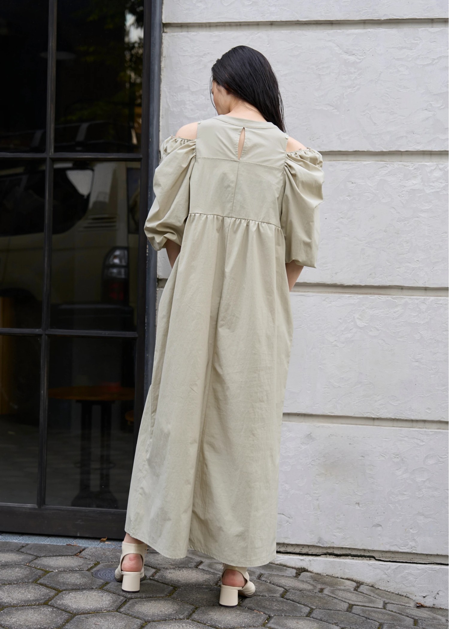 volume gather half sleeve open shoulder OP