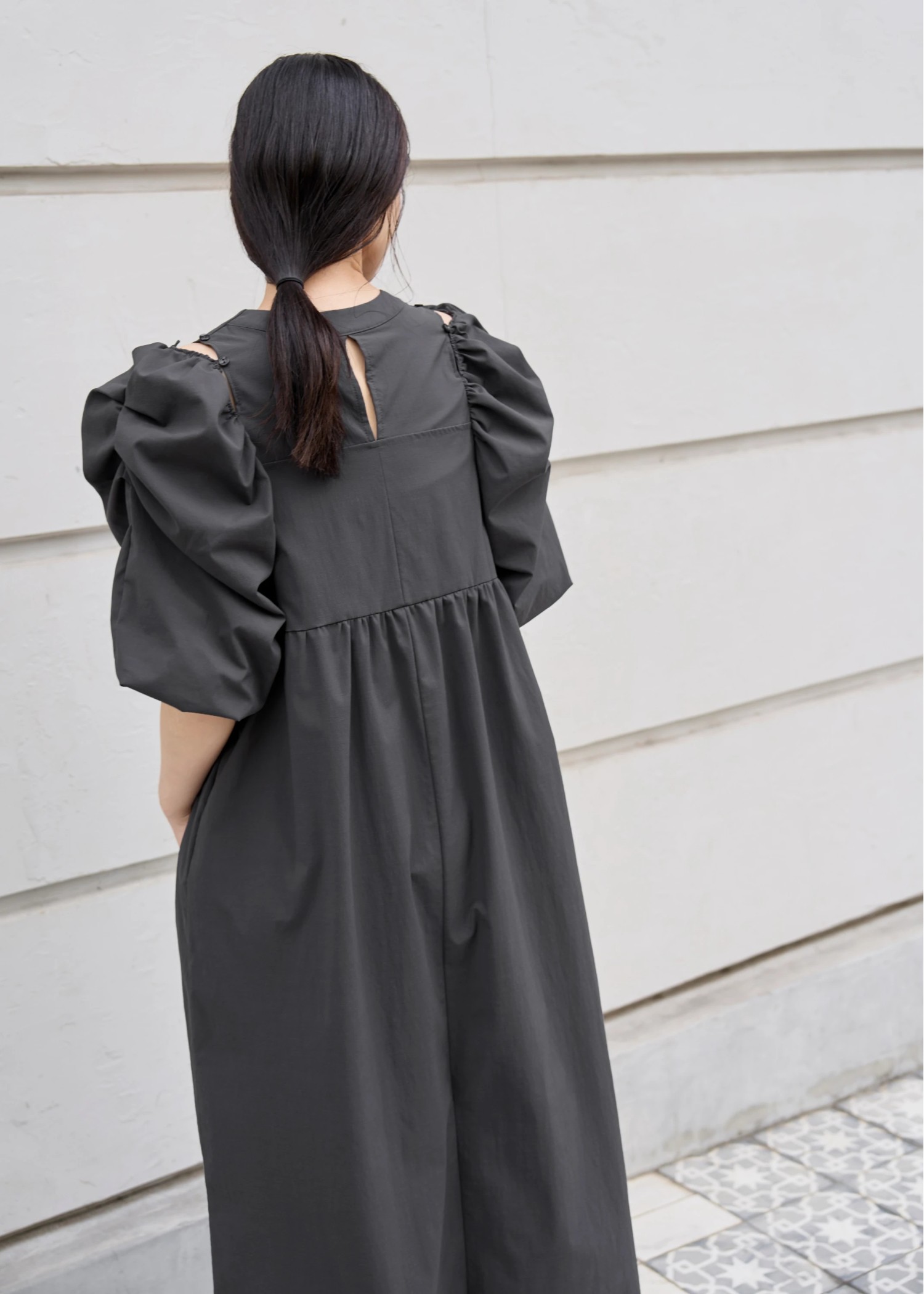 volume gather half sleeve open shoulder OP