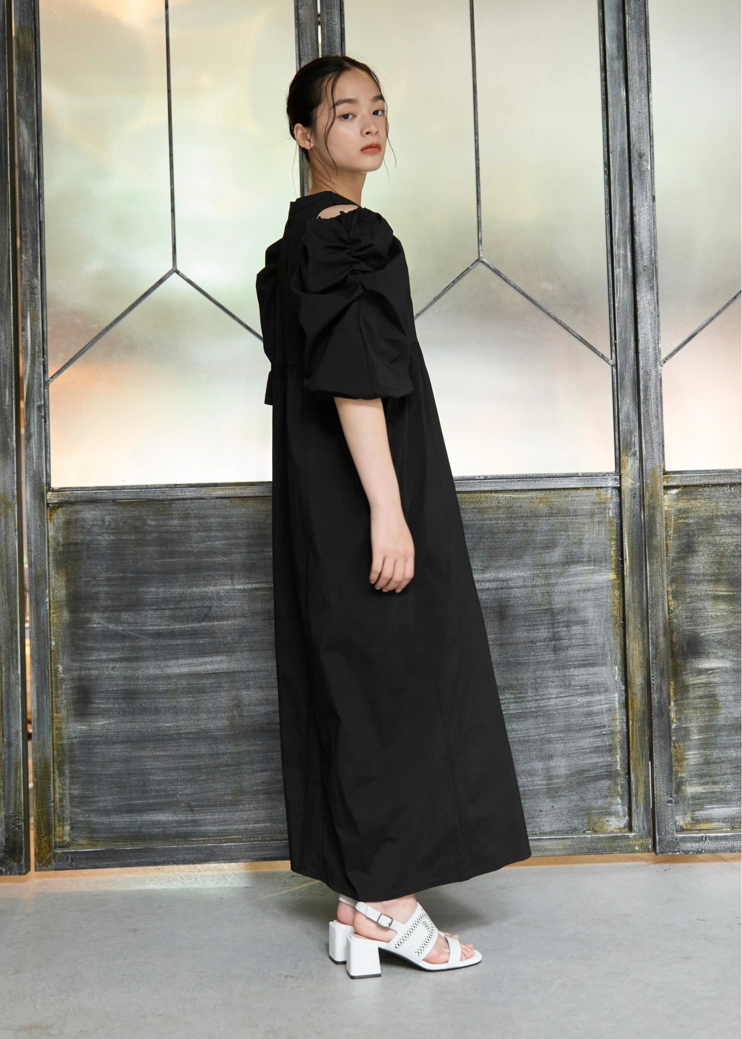 volume gather half sleeve open shoulder OP