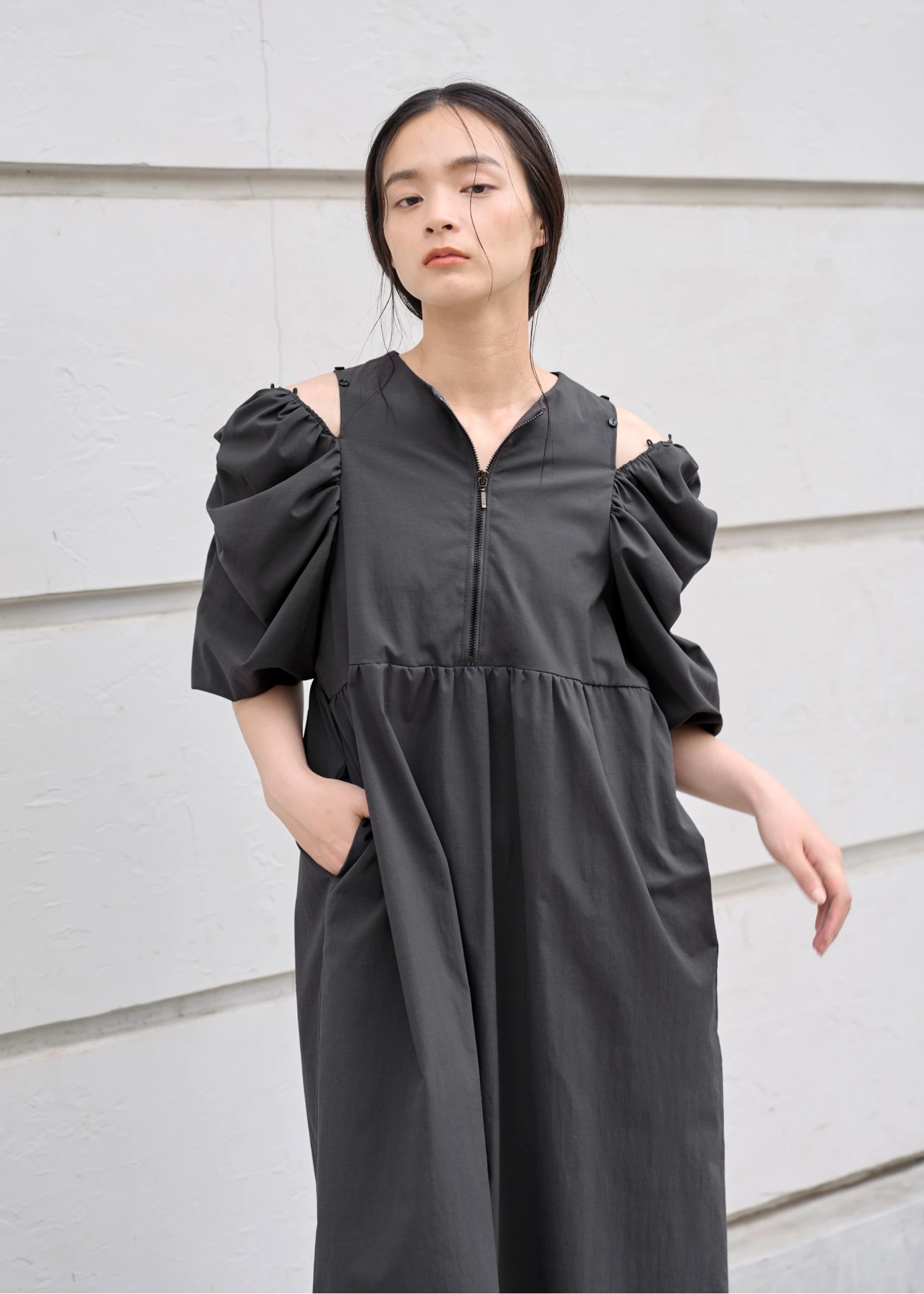 volume gather half sleeve open shoulder OP