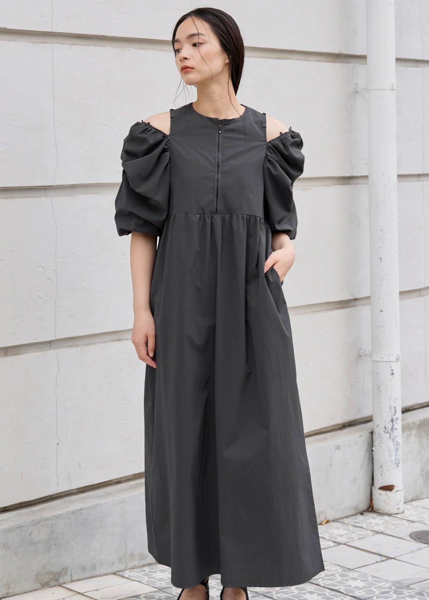 volume gather half sleeve open shoulder OP