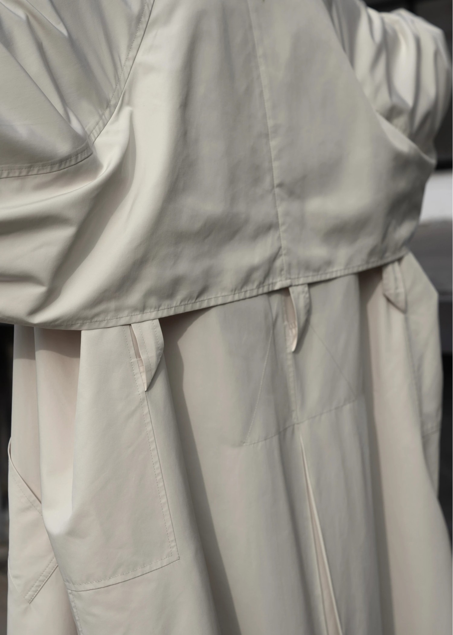 water repellent taffeta big silhouette trench coat