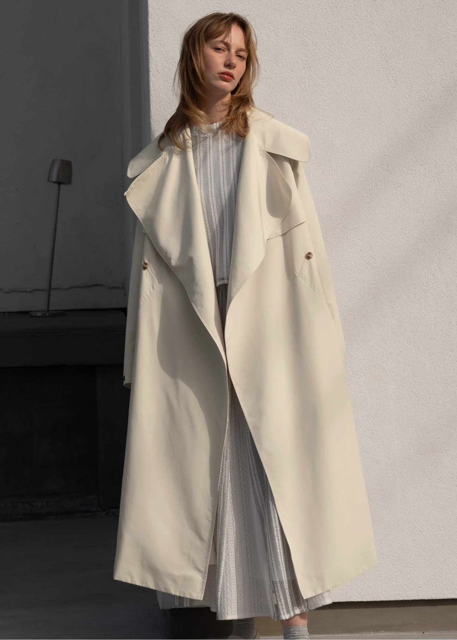water repellent taffeta big silhouette trench coat