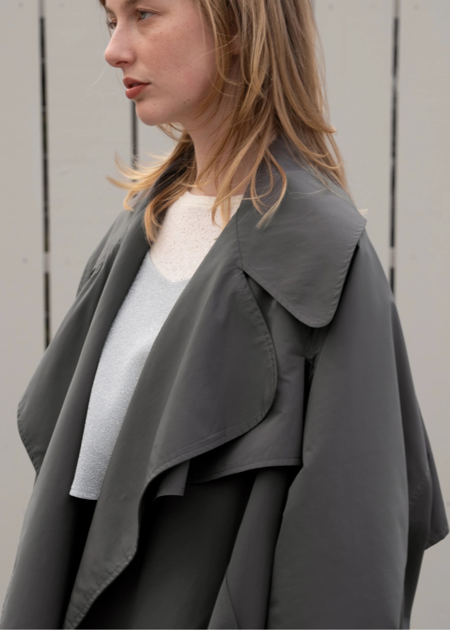 water repellent taffeta big silhouette trench coat