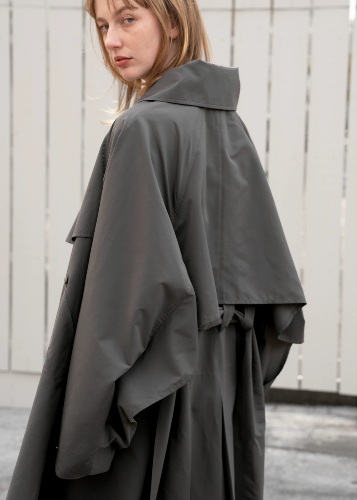 water repellent taffeta big silhouette trench coat