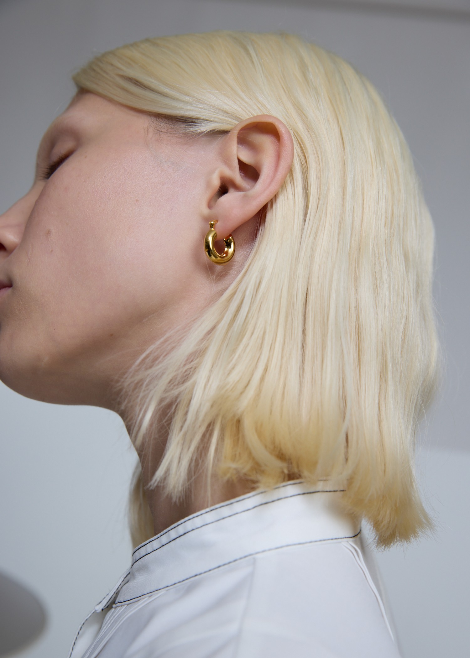 small bold mini hoop pierce