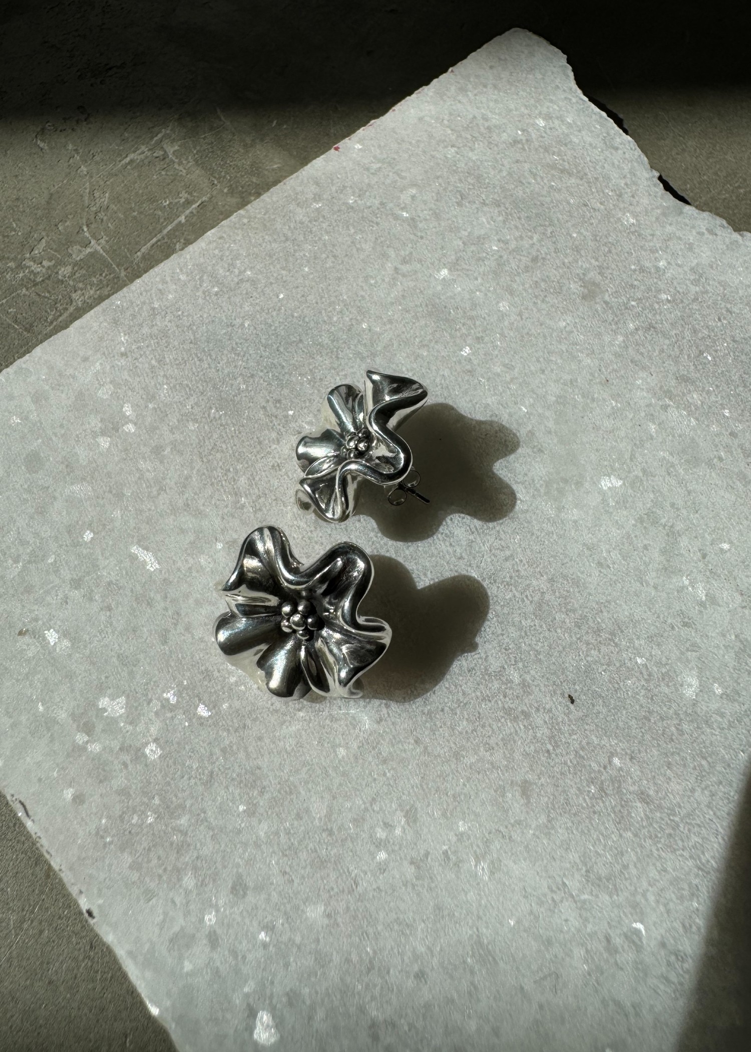 flower motif pierce