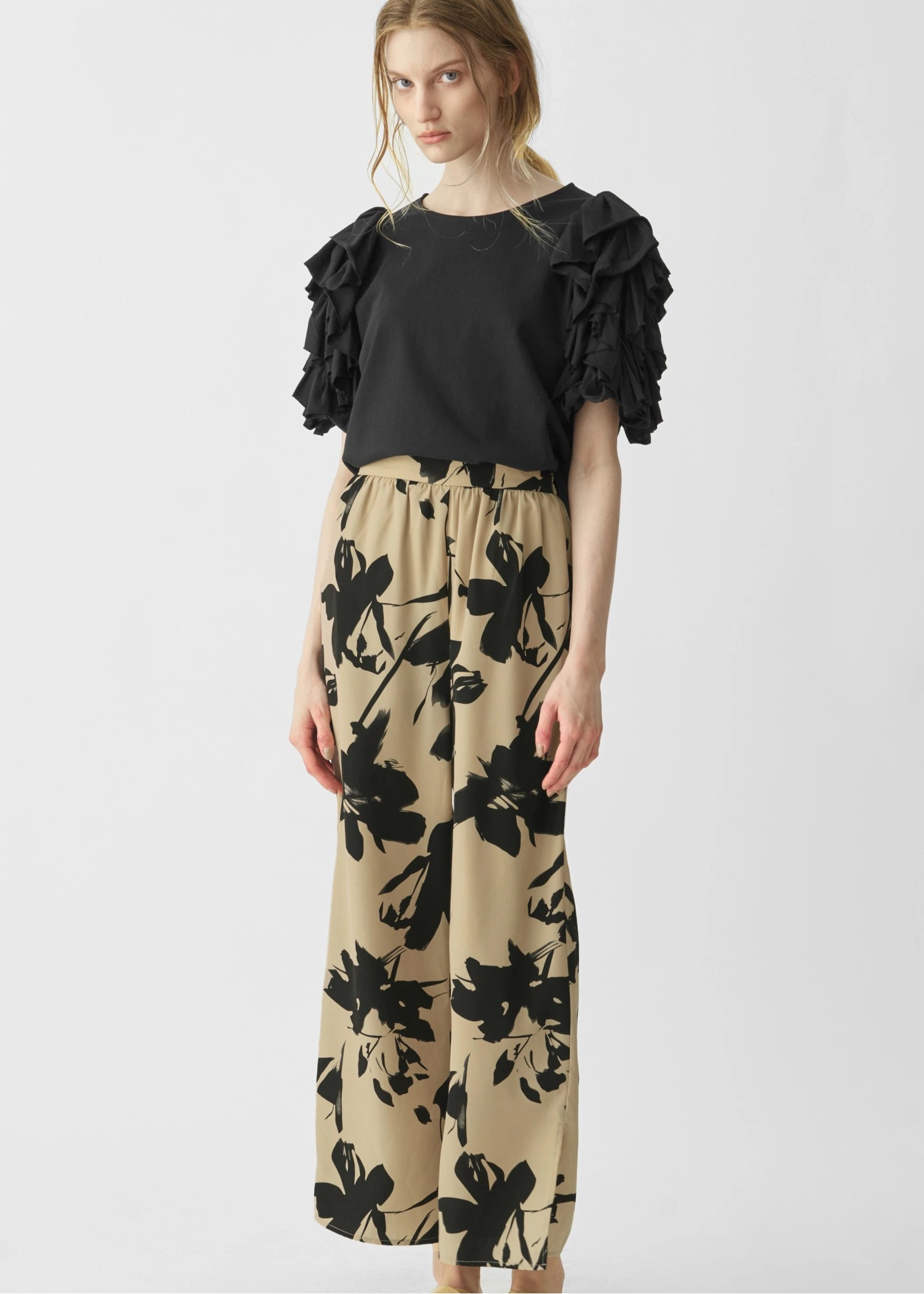 big flower side slit flare PT