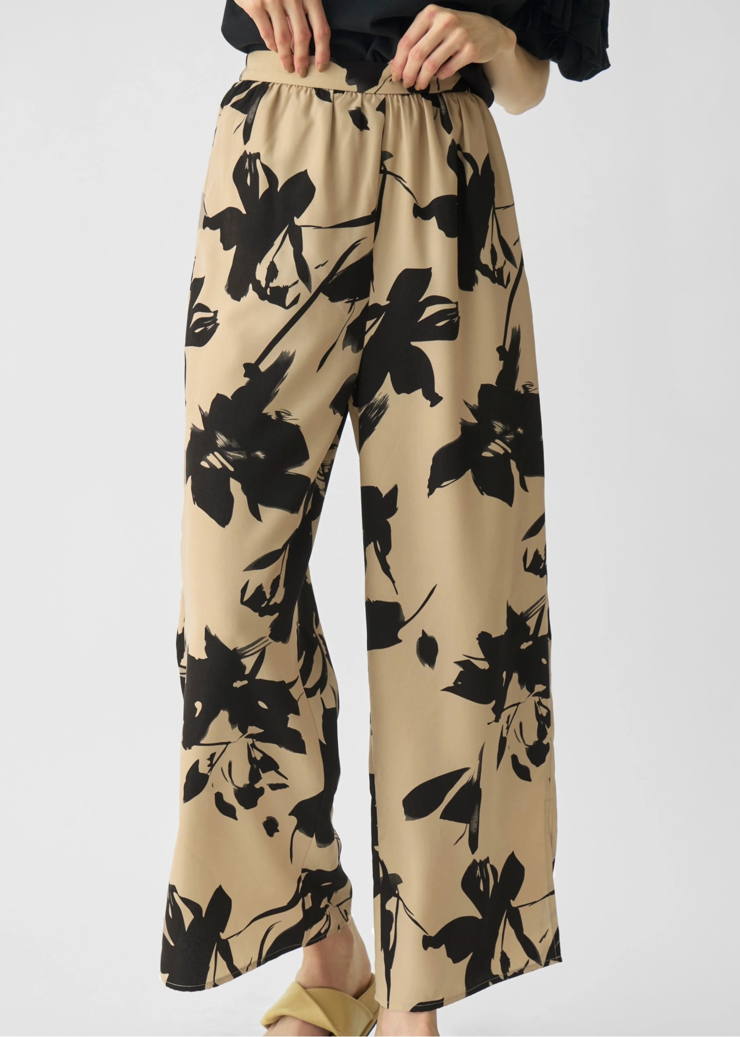 big flower side slit flare PT