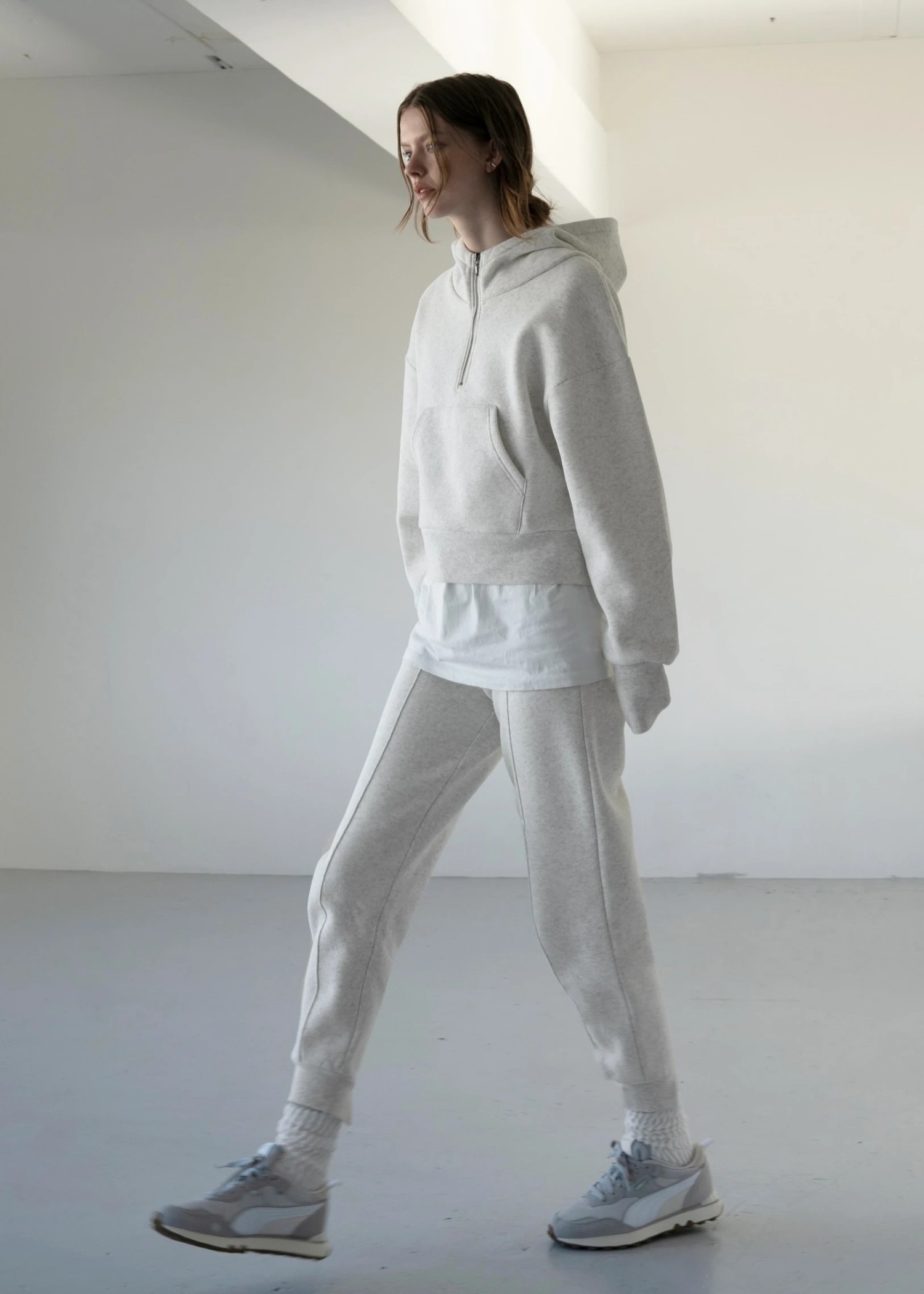 sweat raised back jogger slit PT