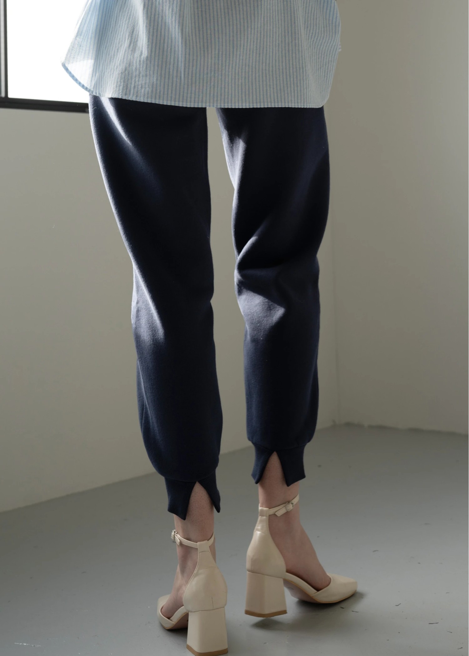 sweat raised back jogger slit PT