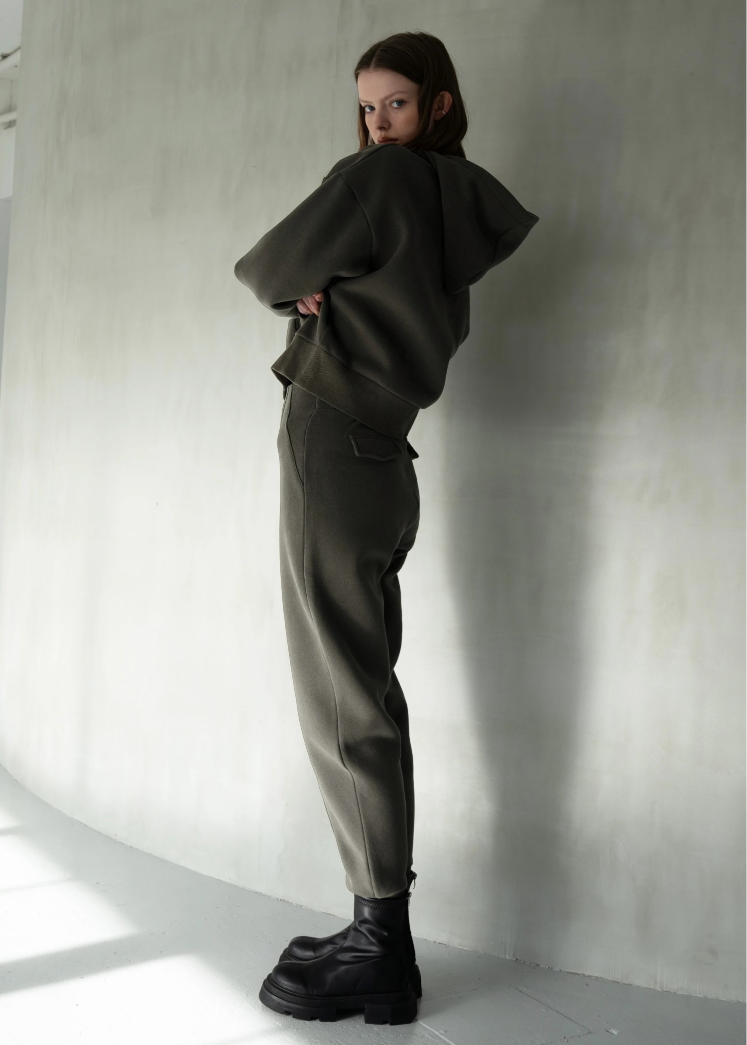 sweat raised back jogger slit PT