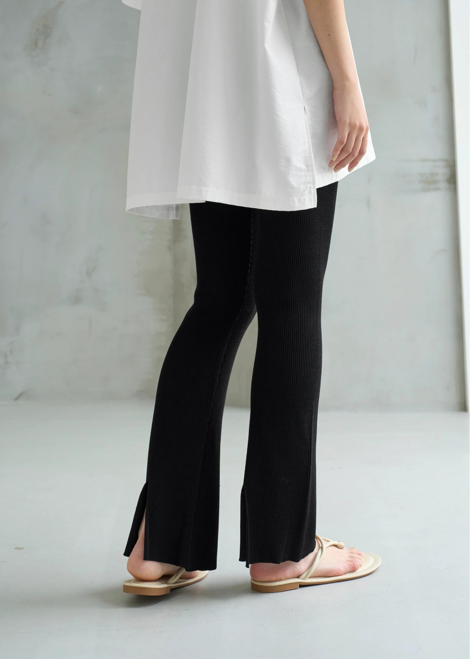 back center slit rib knit PT