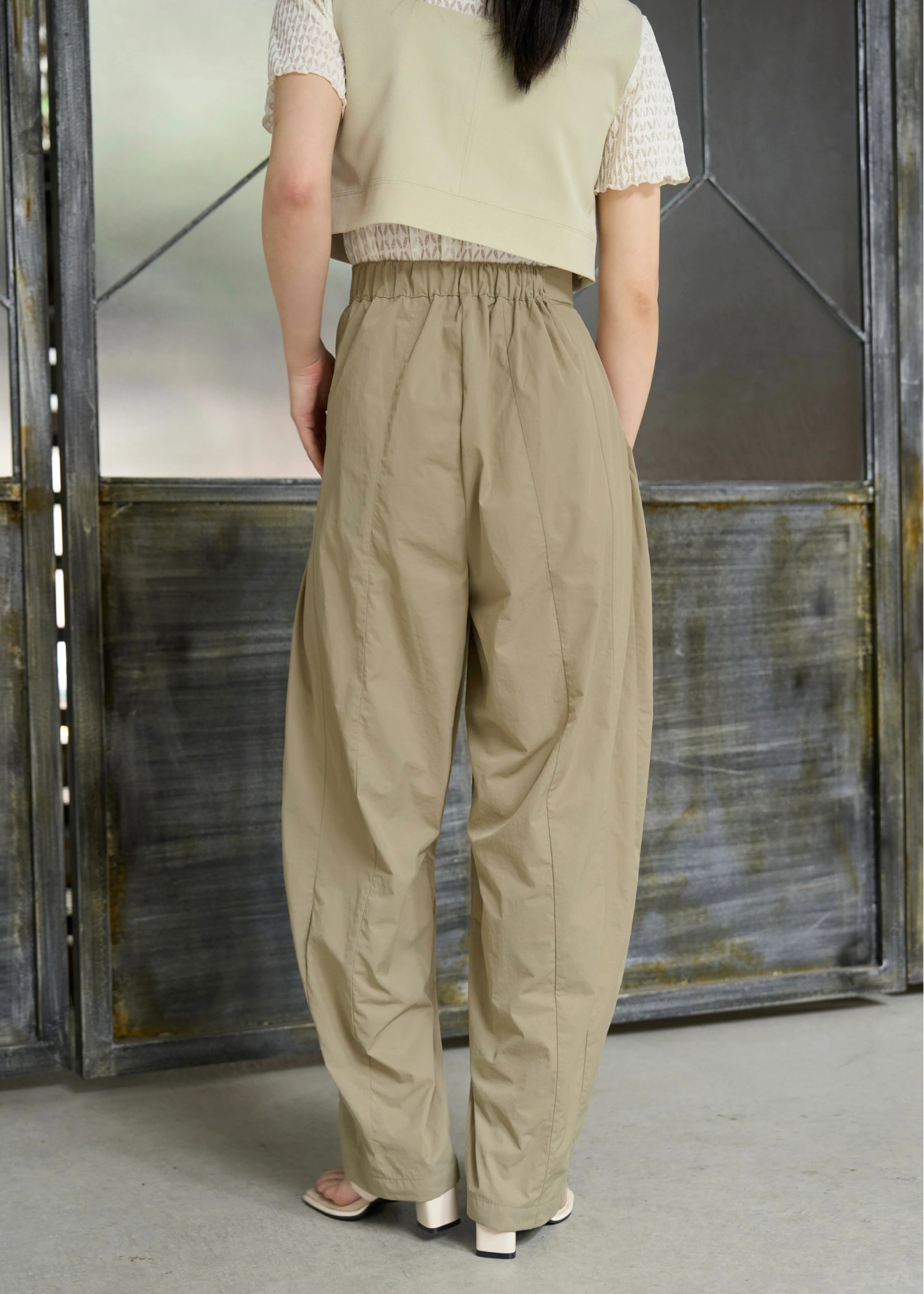 tuck wide panel nylon PT