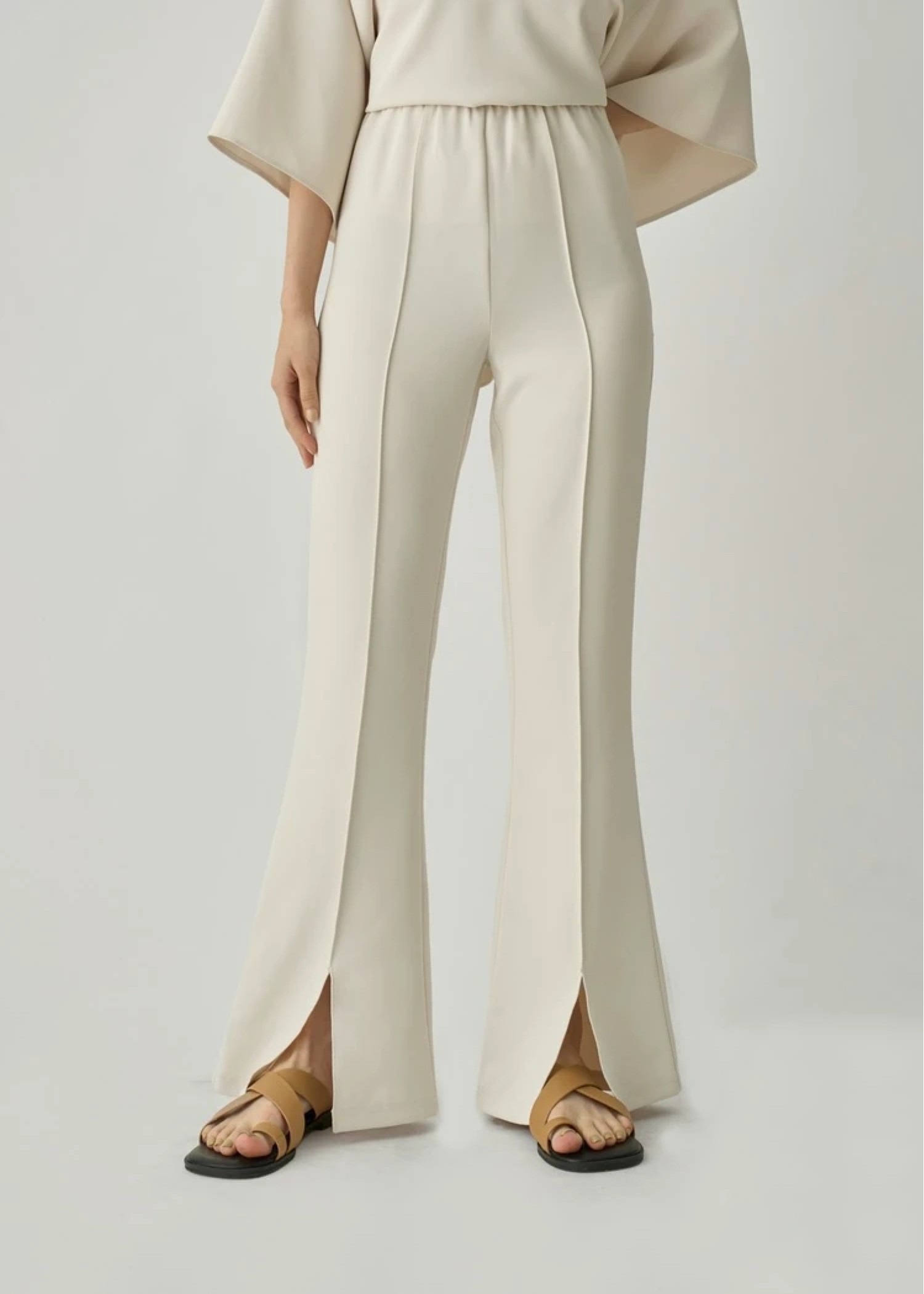 center slit relax flare PT