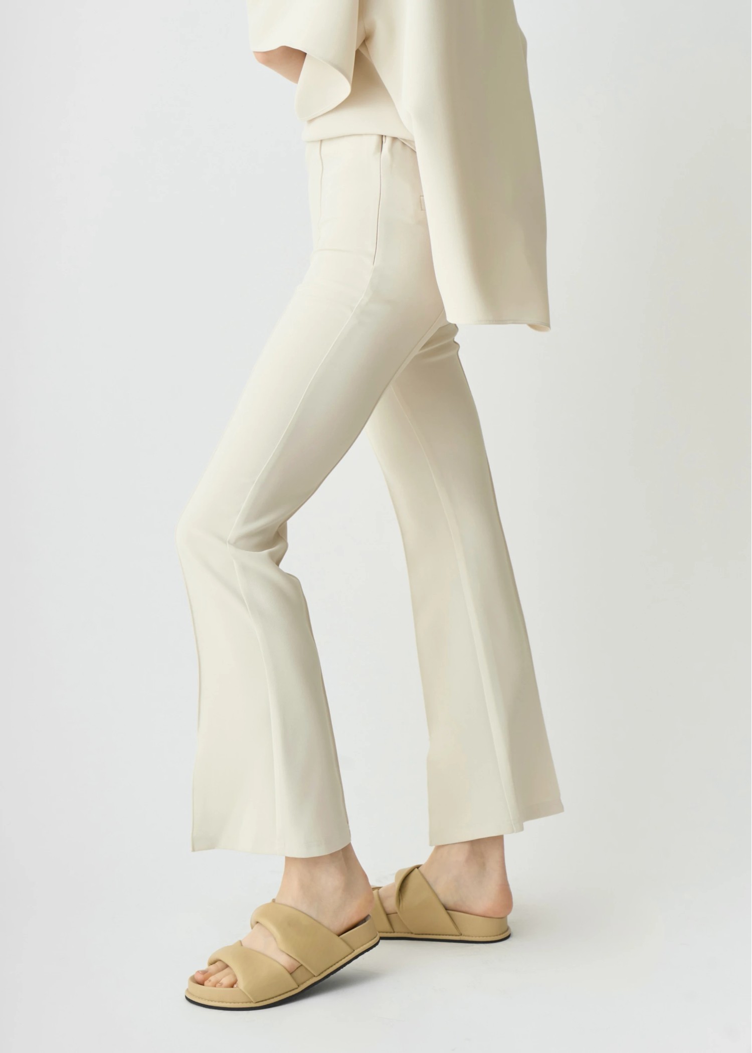 center slit relax flare PT