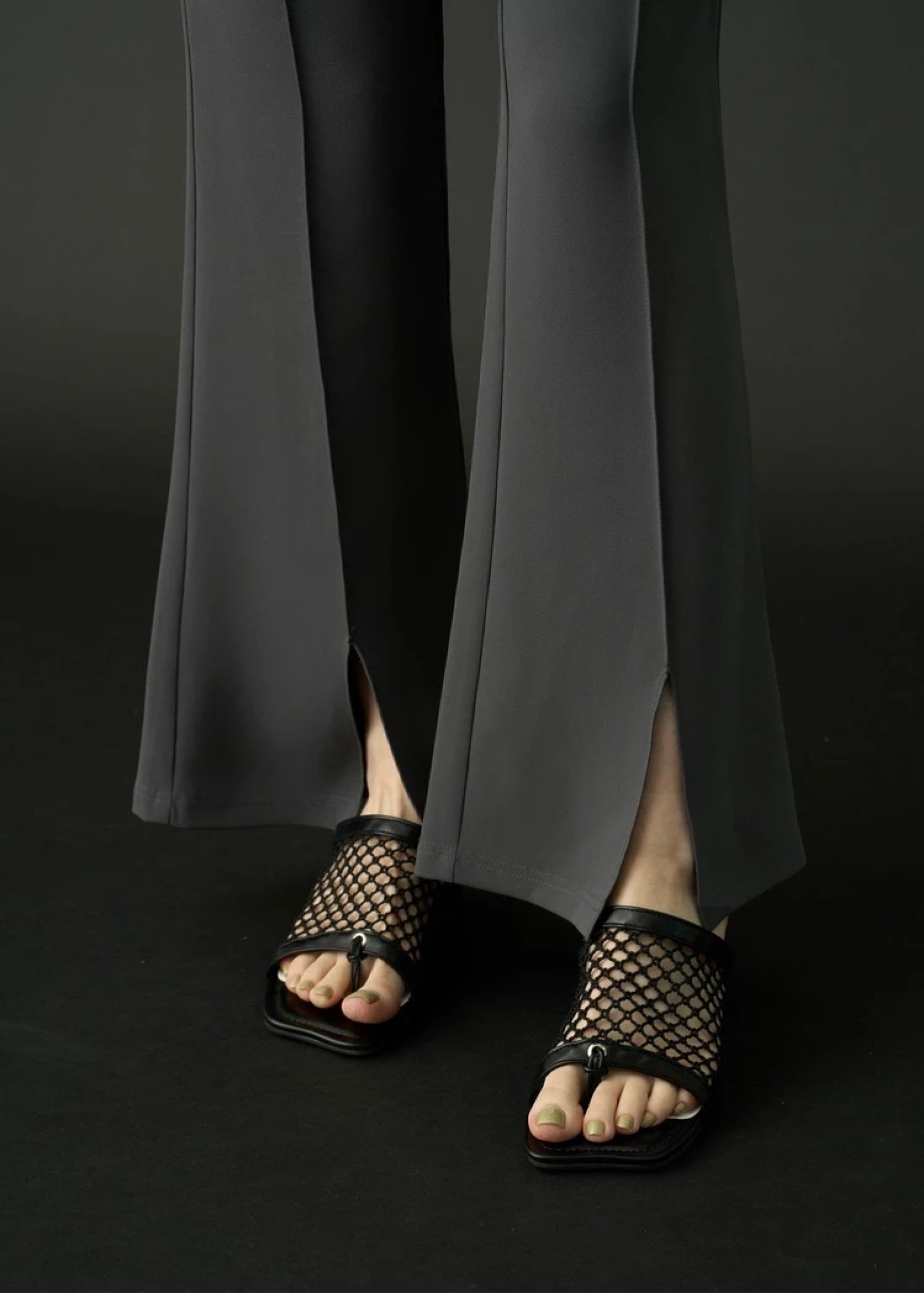 center slit relax flare PT