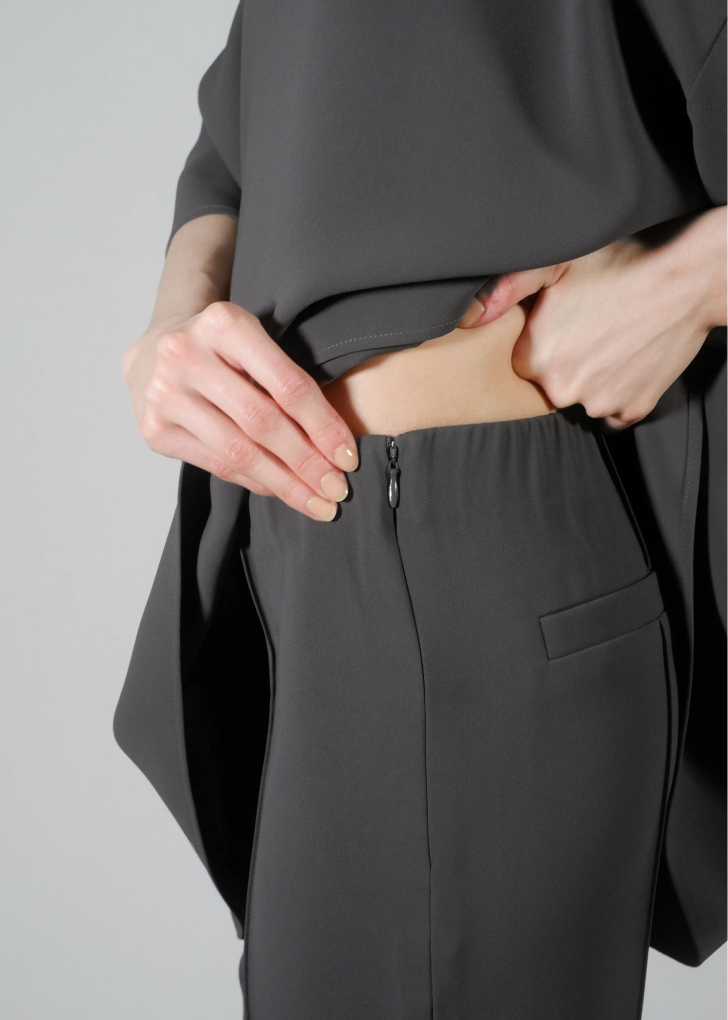 center slit relax flare PT