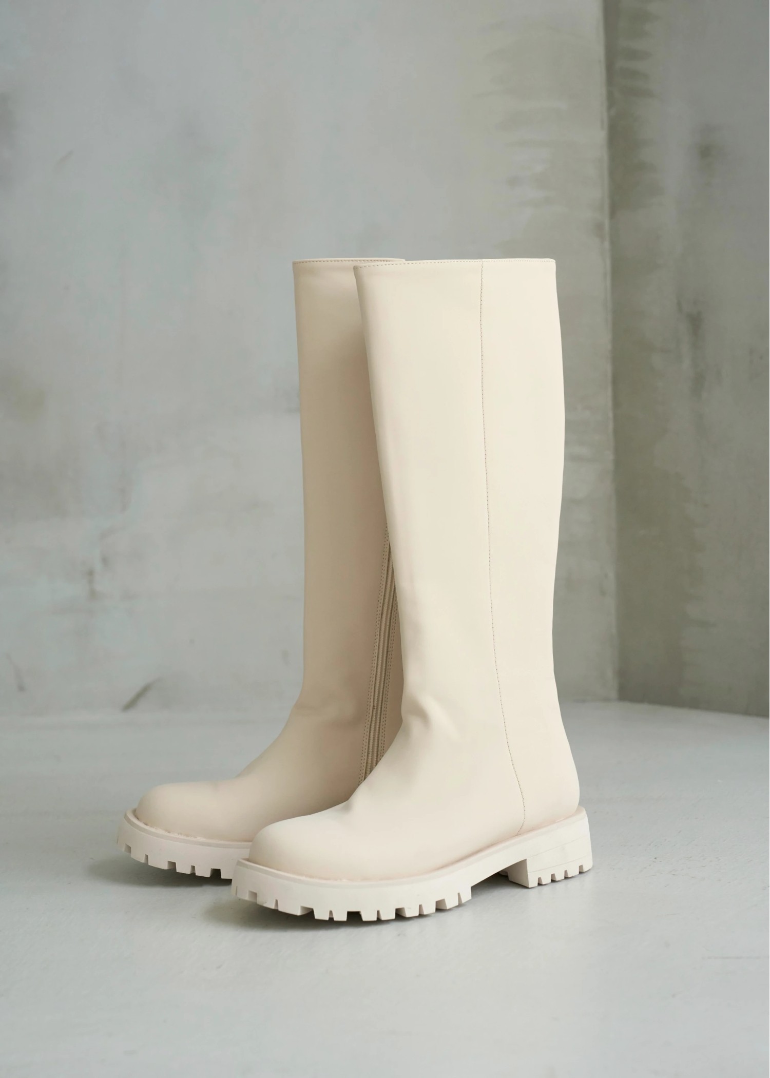 tank sole smooth long boots